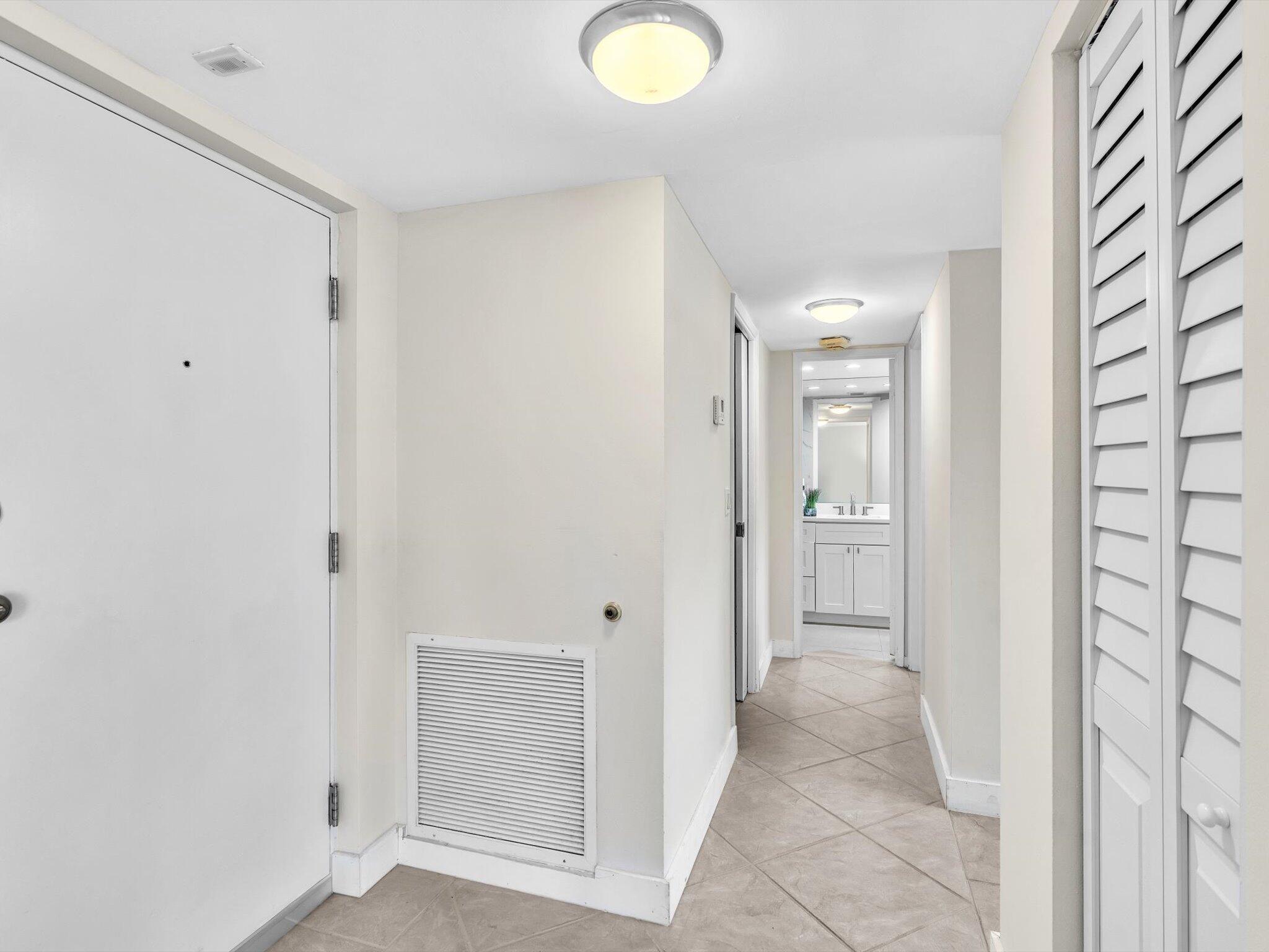 2455 Lindell Boulevard 3401