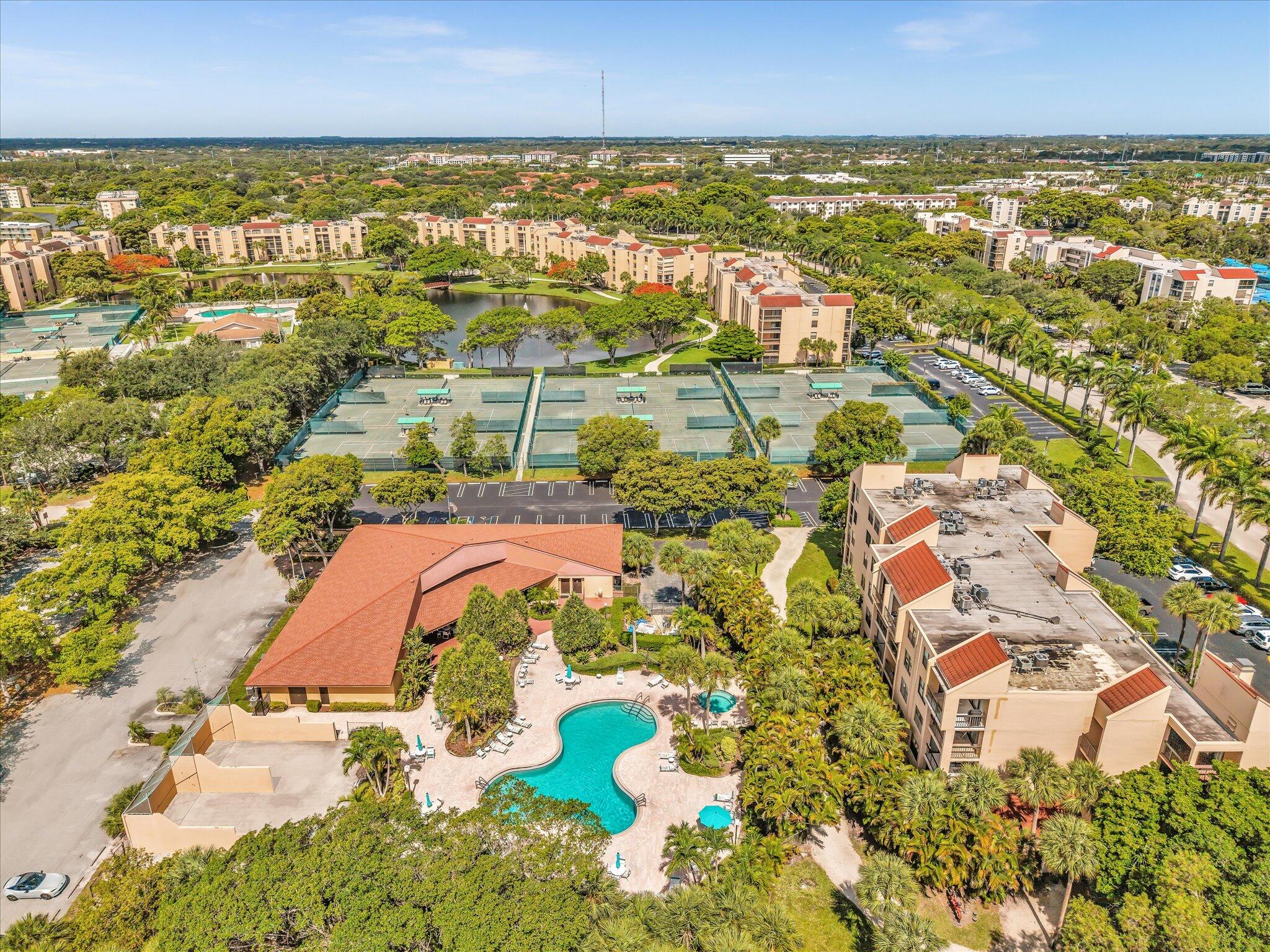2455 Lindell Boulevard 3401