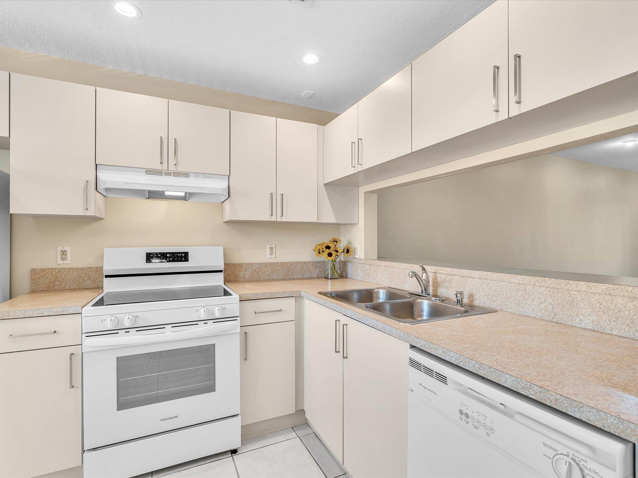 299 NW 36th Avenue