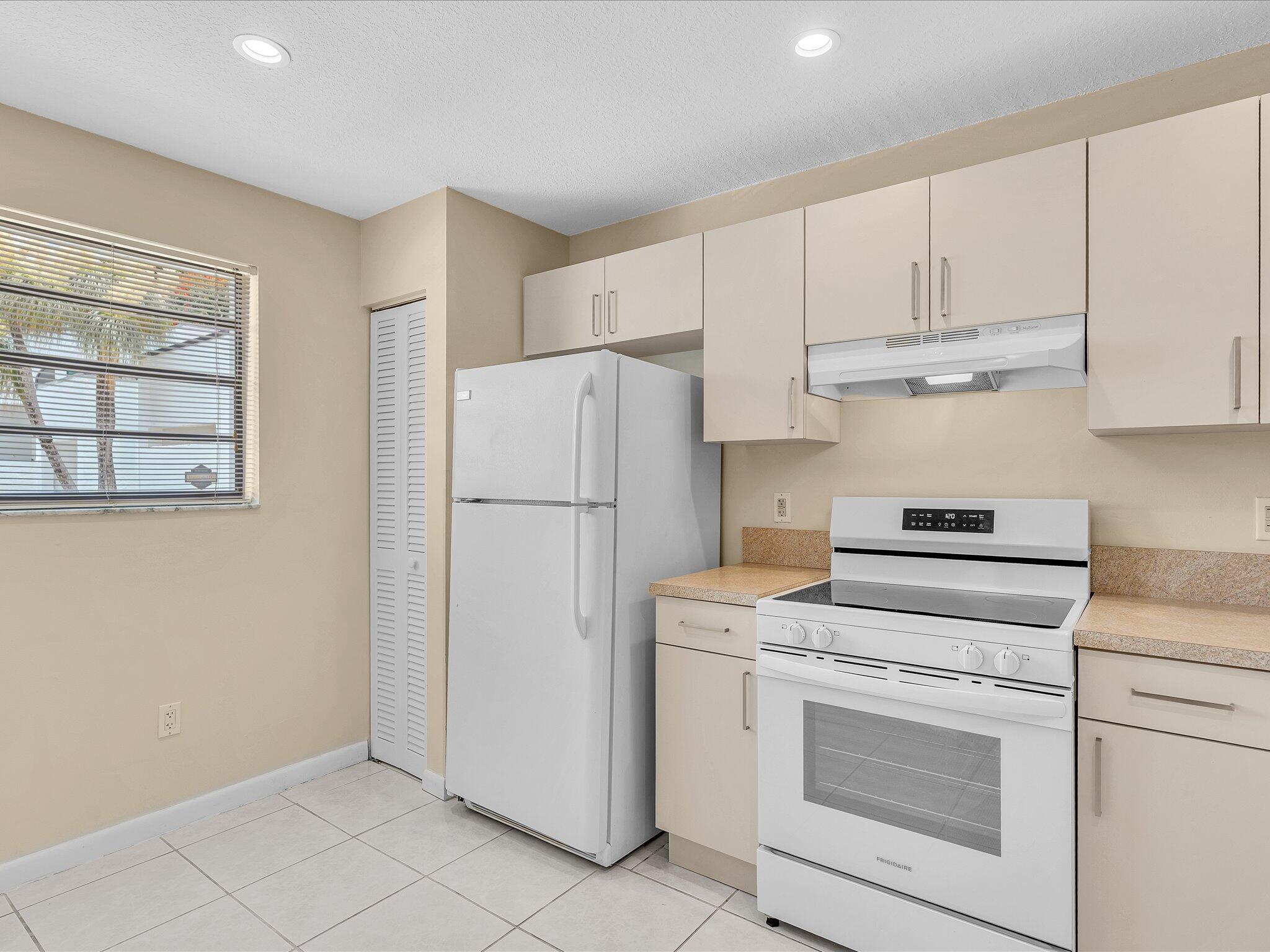 299 NW 36th Avenue