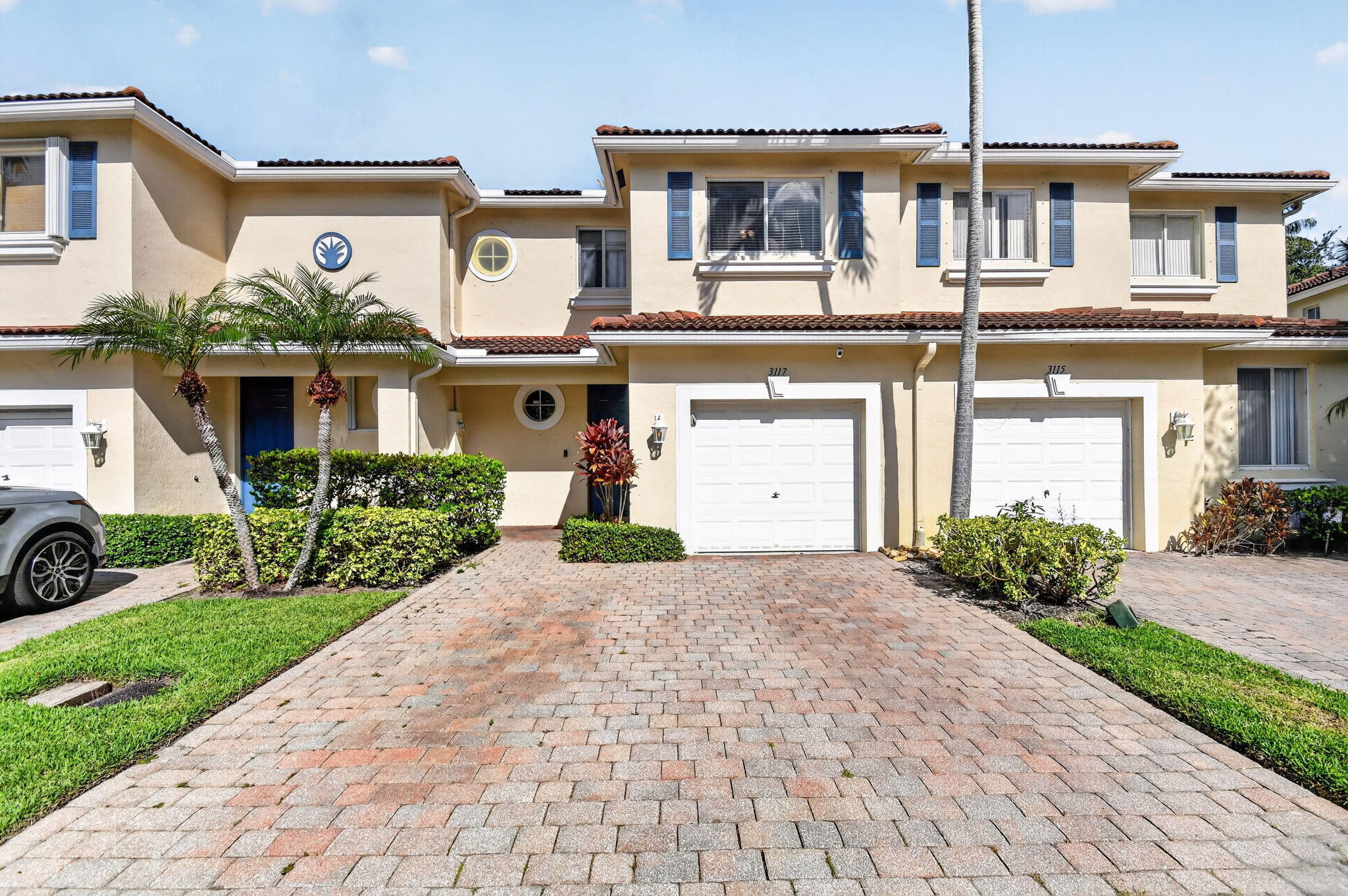 3117 N Evergreen Circle