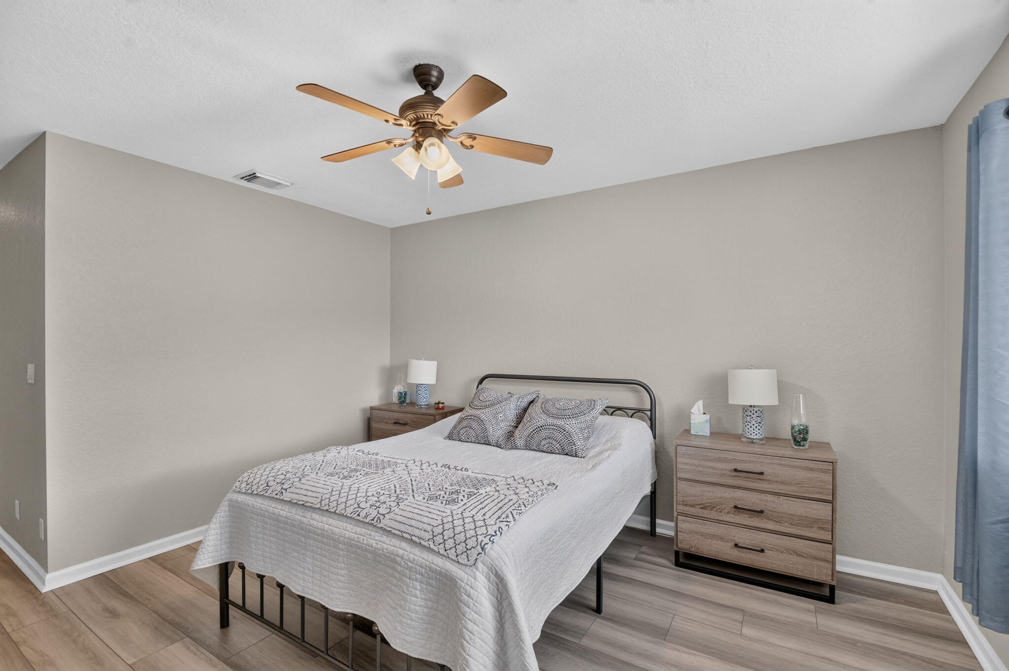 3117 N Evergreen Circle