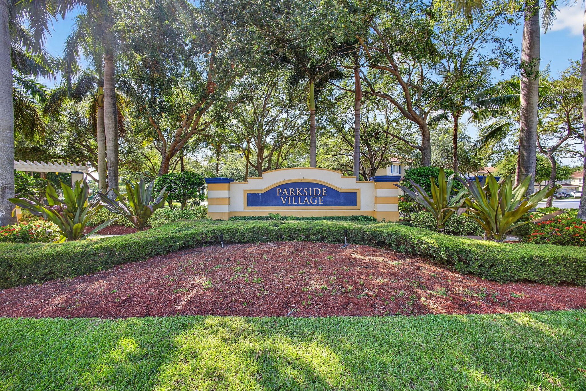 3117 N Evergreen Circle