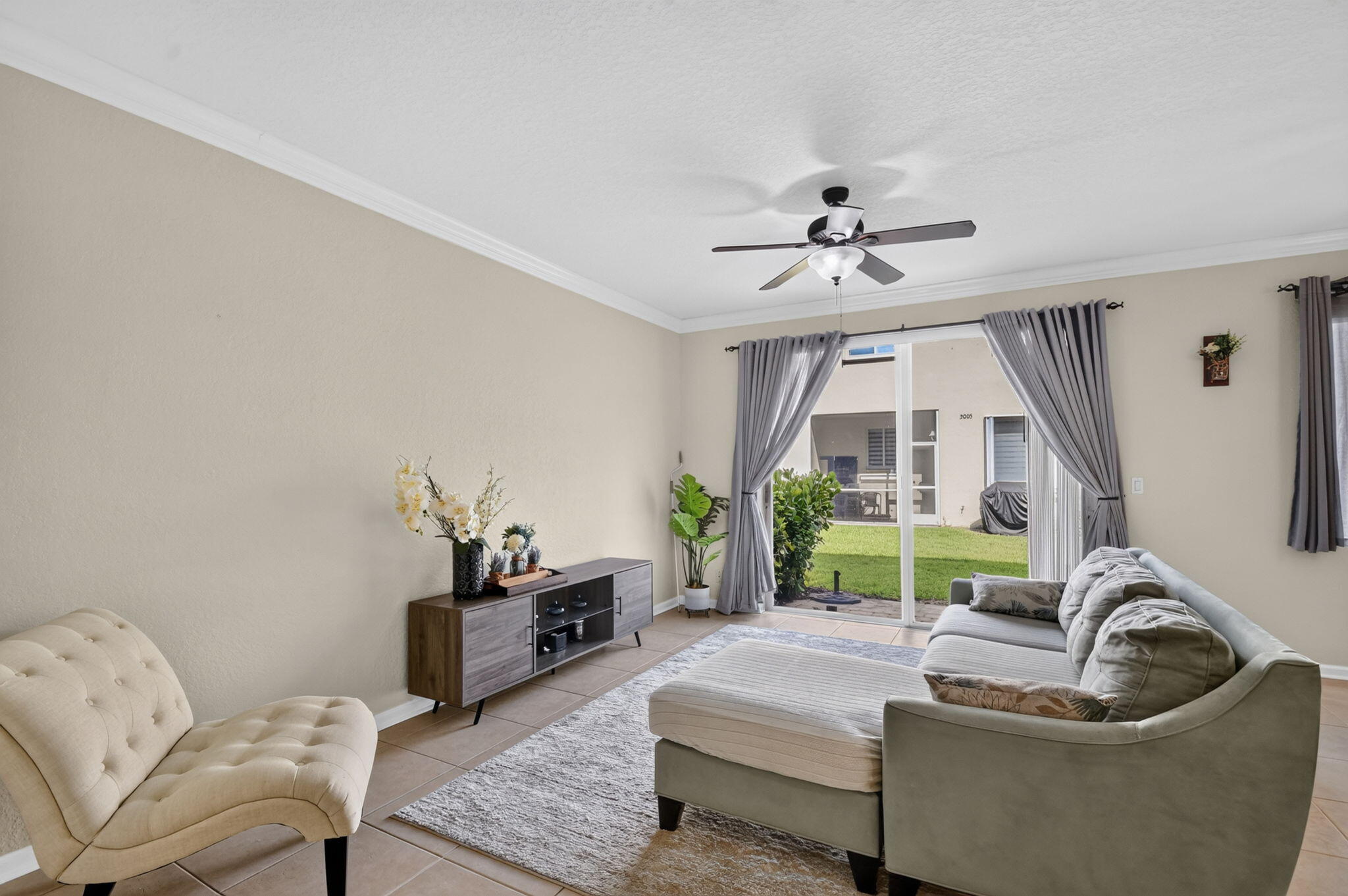 3117 N Evergreen Circle