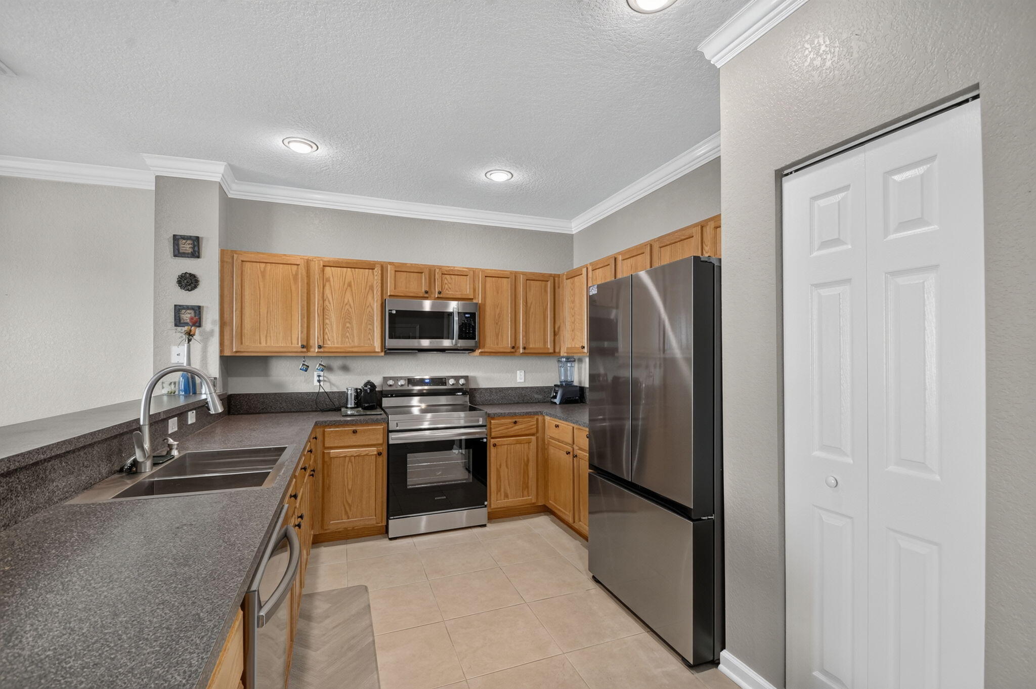 3117 N Evergreen Circle