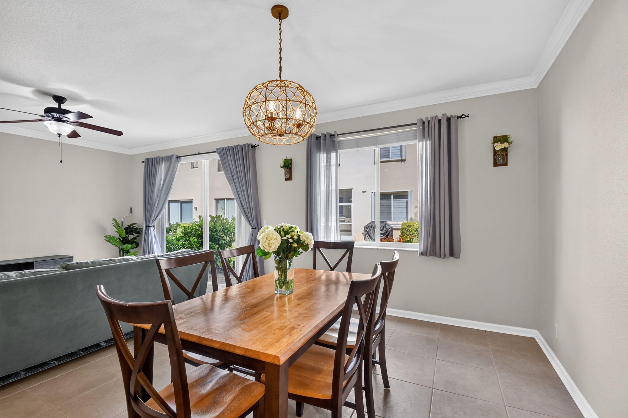 3117 N Evergreen Circle