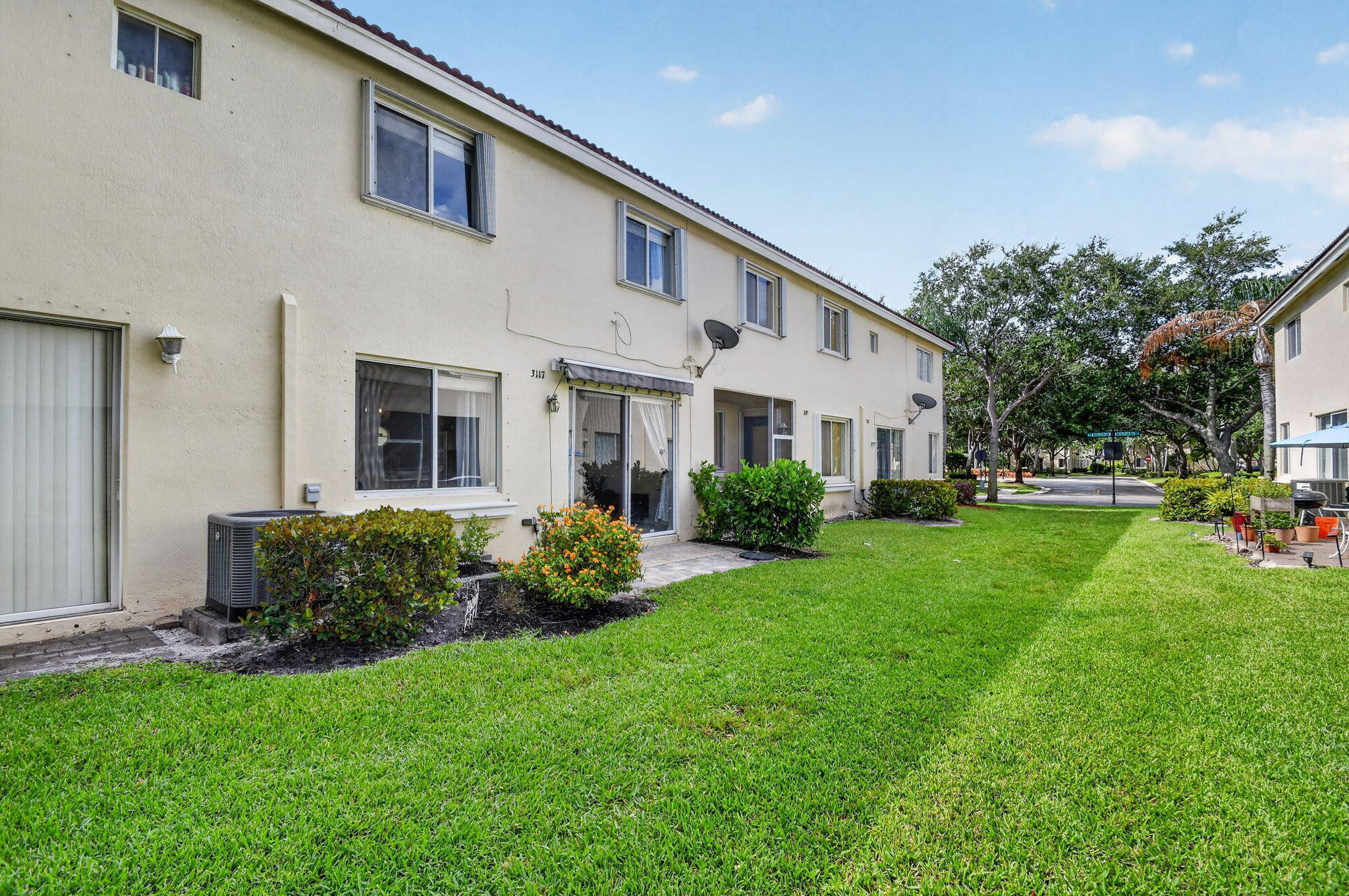 3117 N Evergreen Circle
