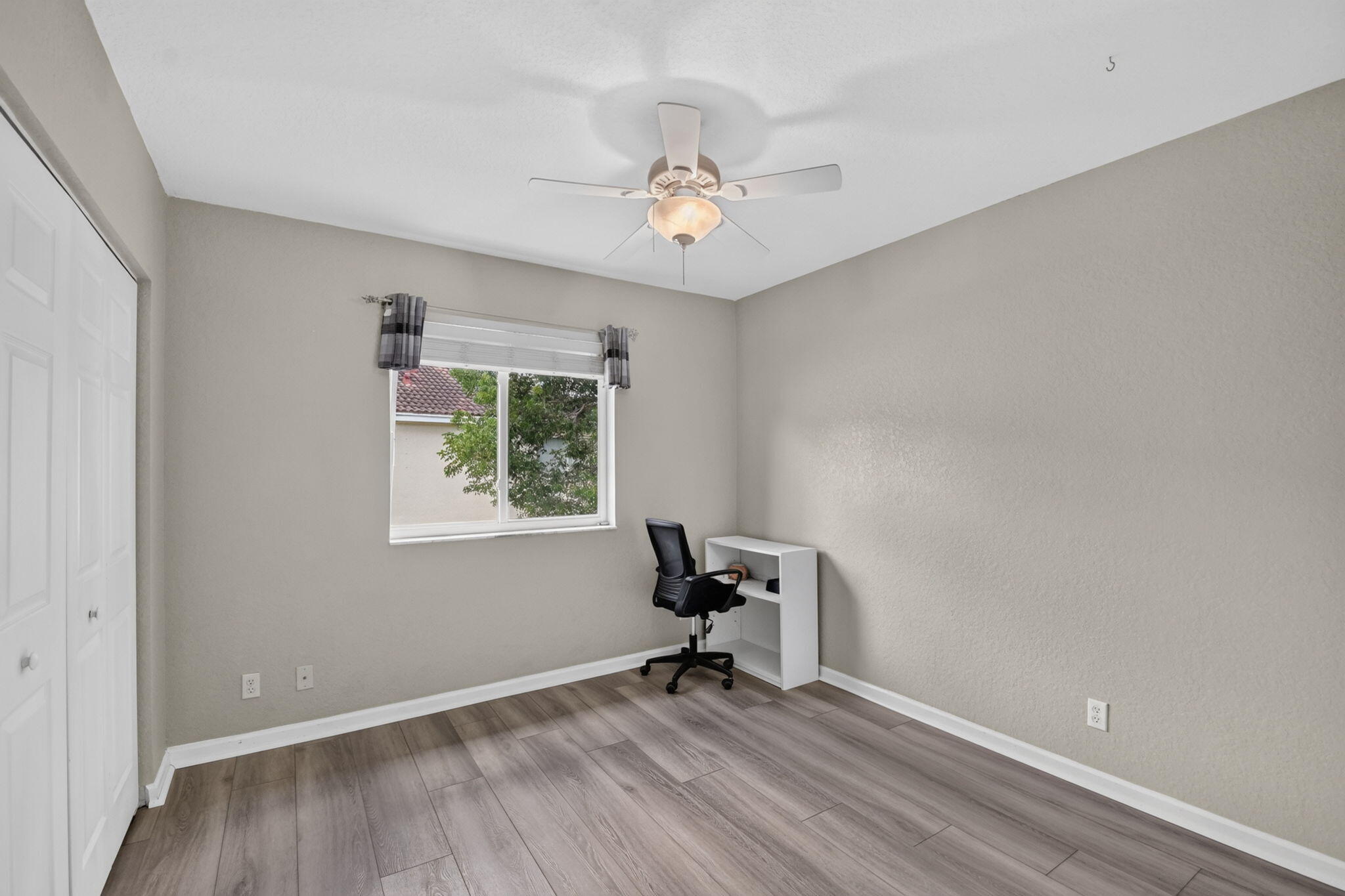 3117 N Evergreen Circle