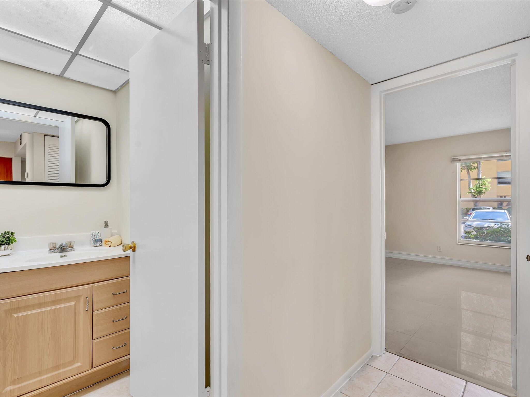 470 NW 20th Street
