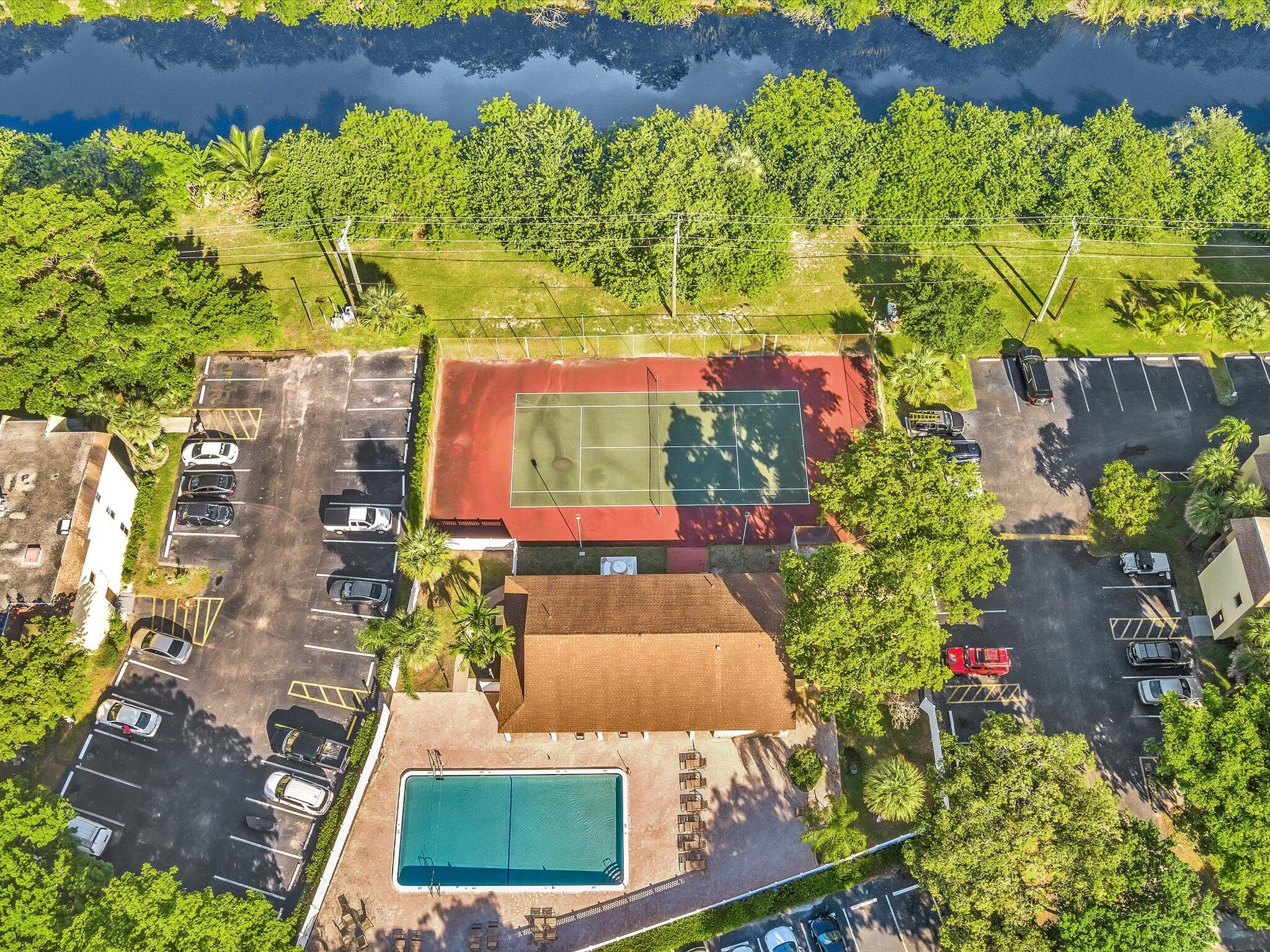 470 NW 20th Street