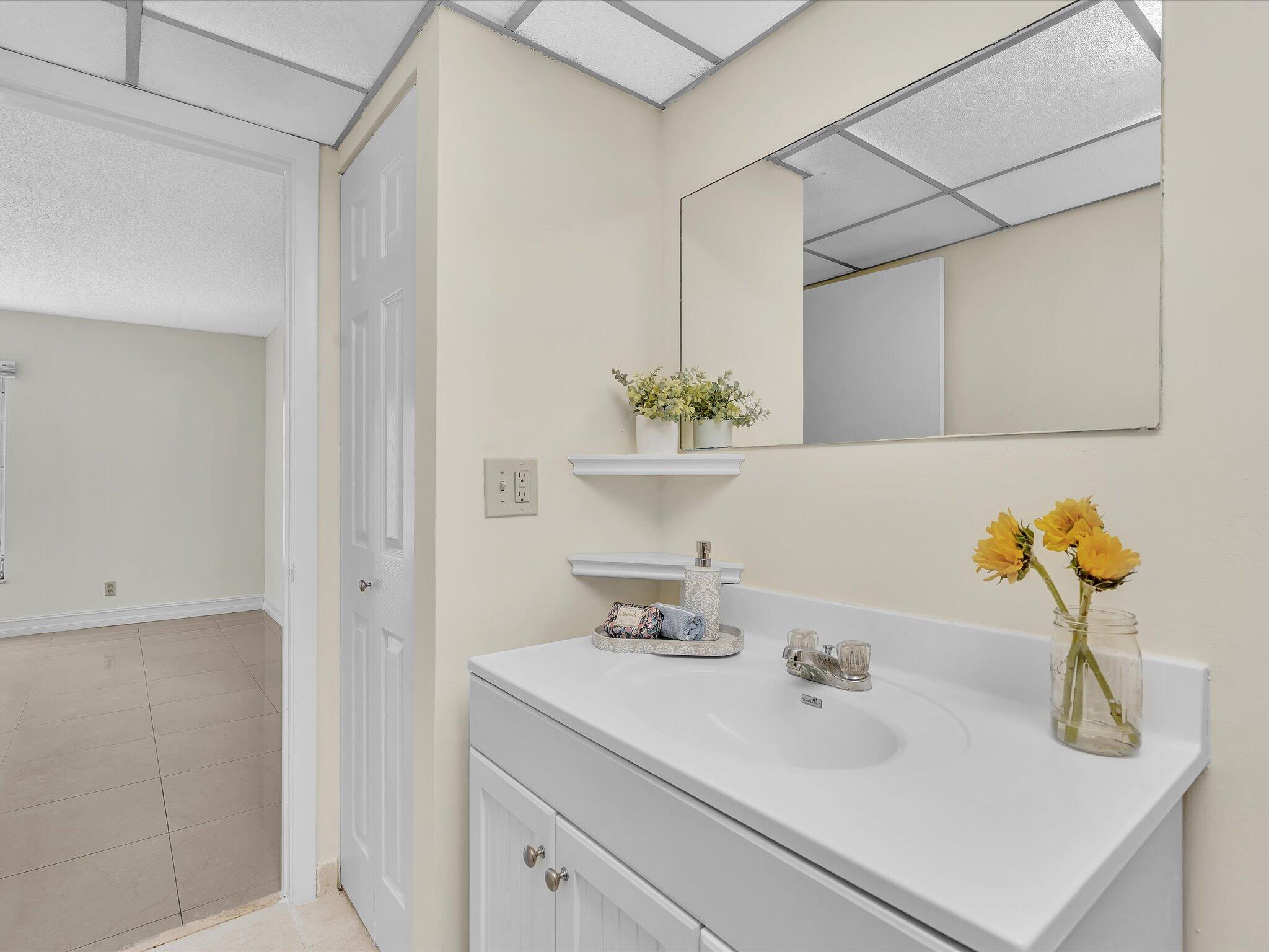 470 NW 20th Street