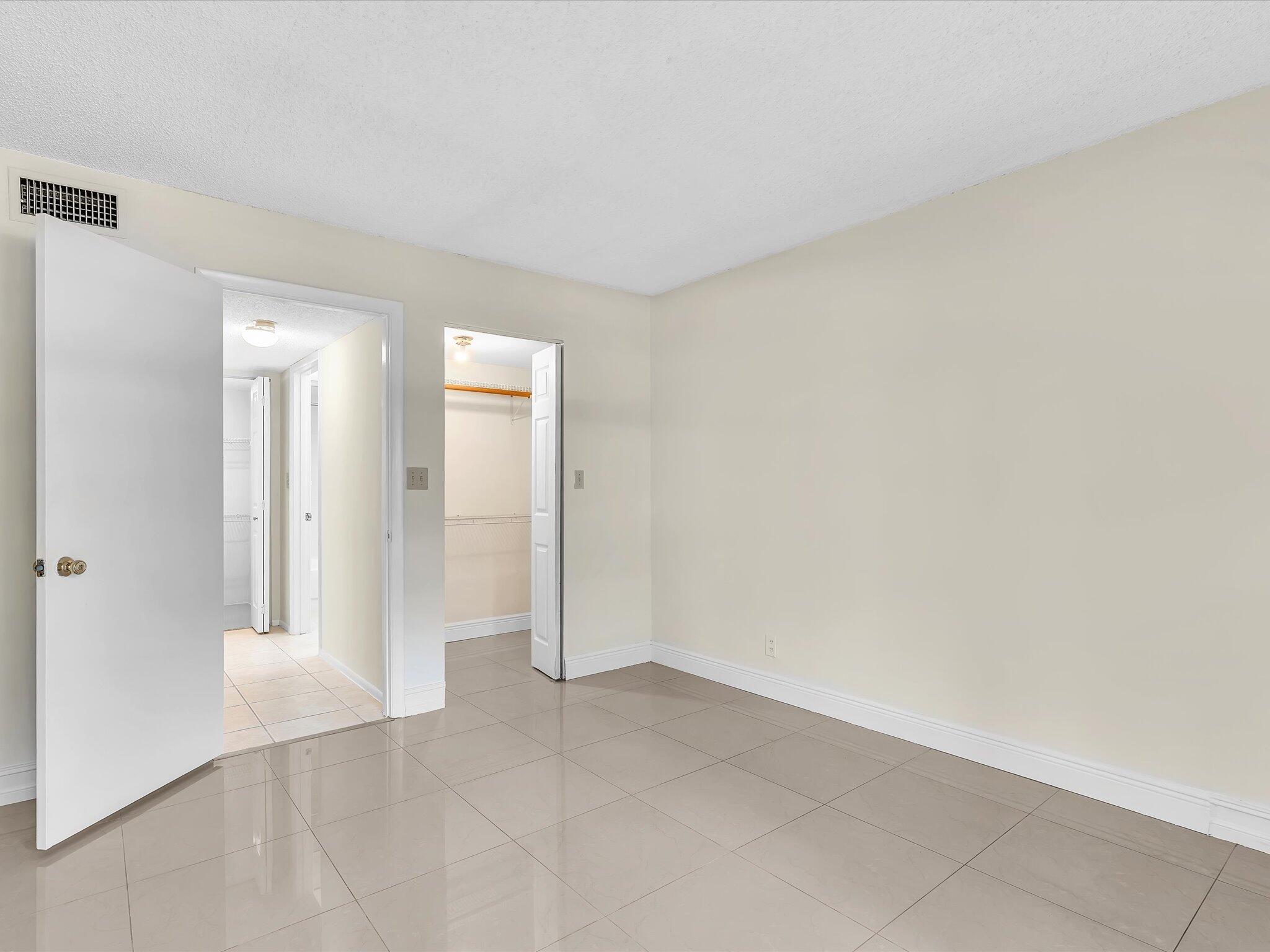 470 NW 20th Street