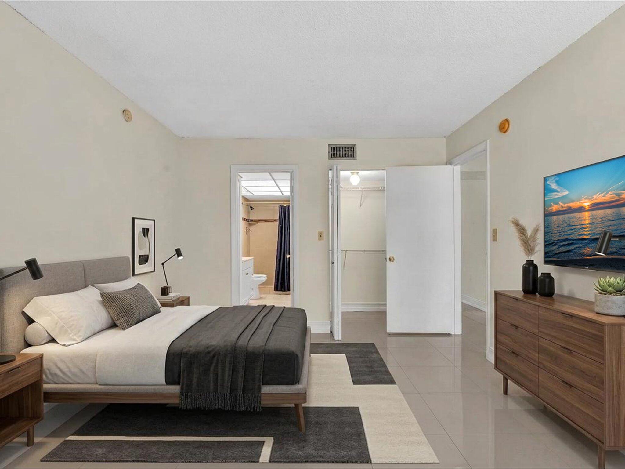 470 NW 20th Street