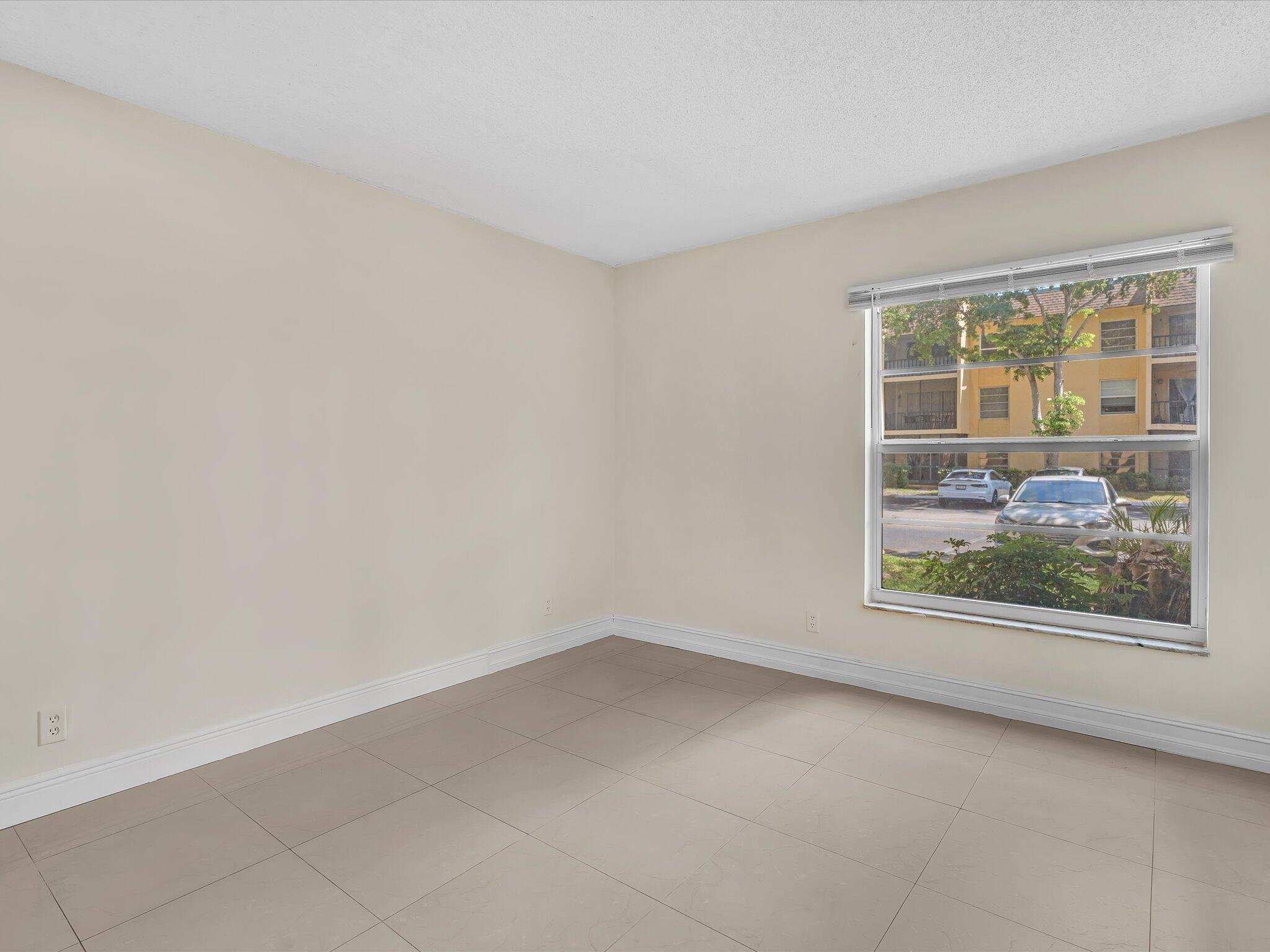 470 NW 20th Street