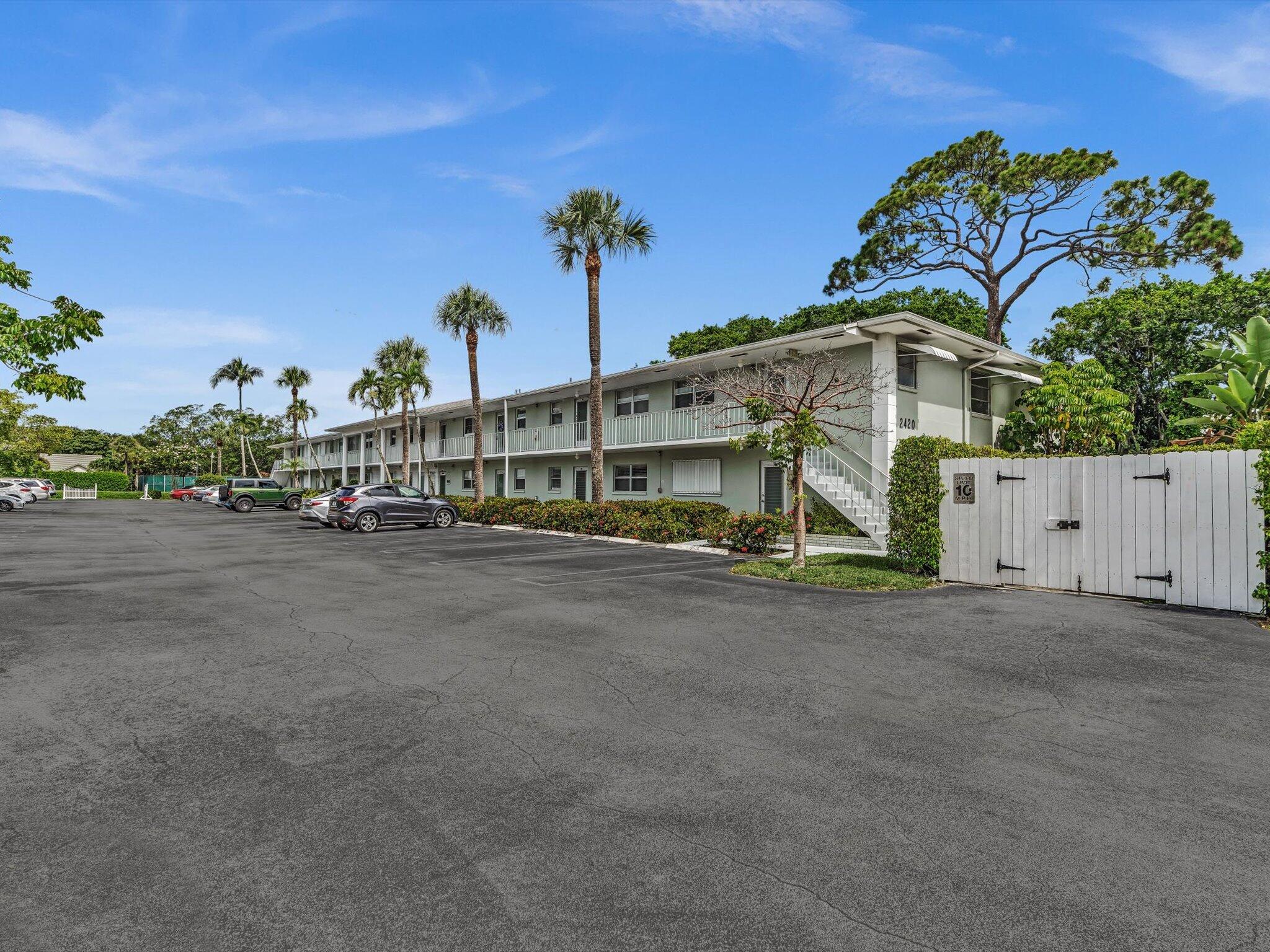 2420 NW 22nd Avenue Apt 602