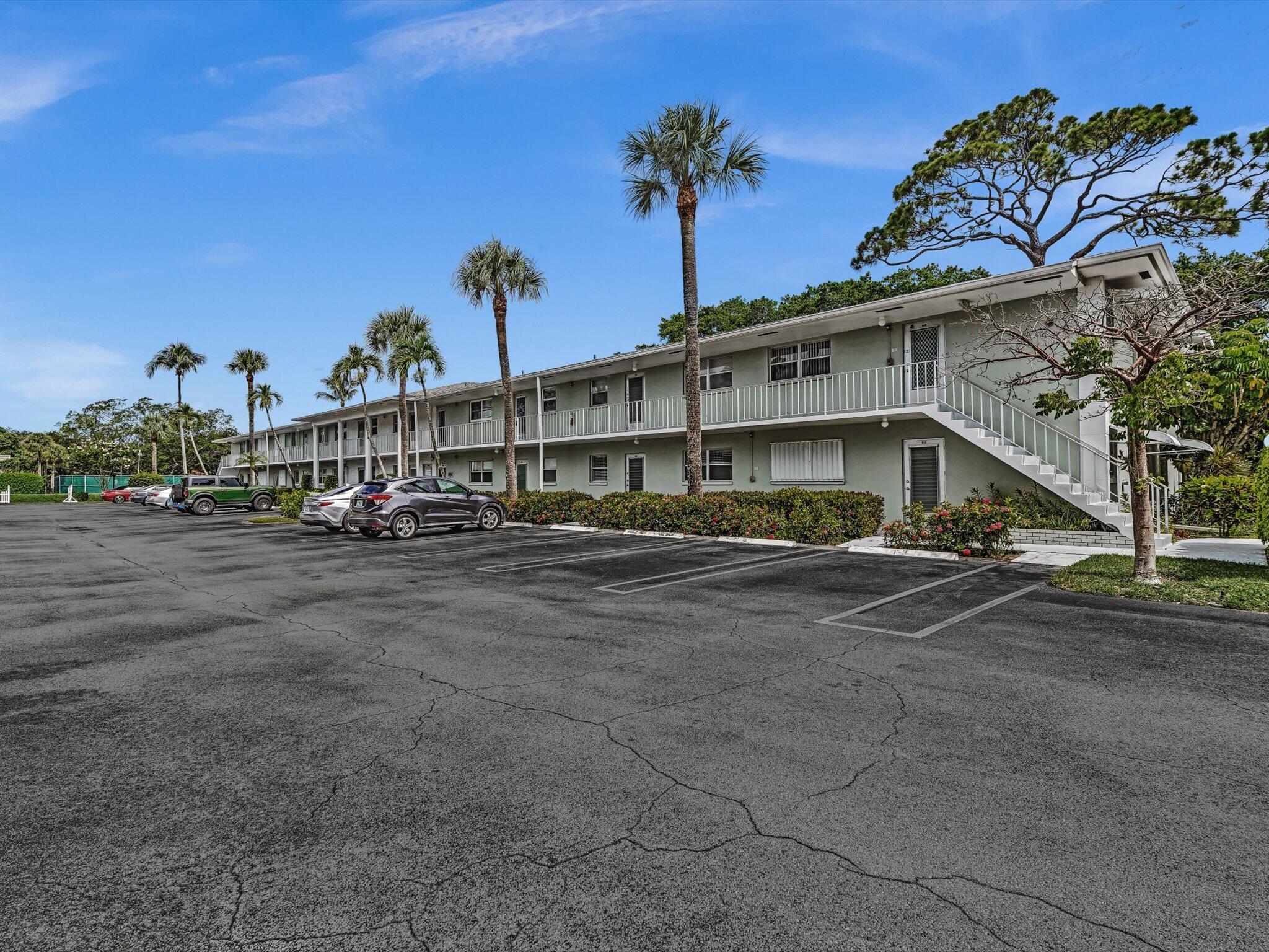 2420 NW 22nd Avenue Apt 602