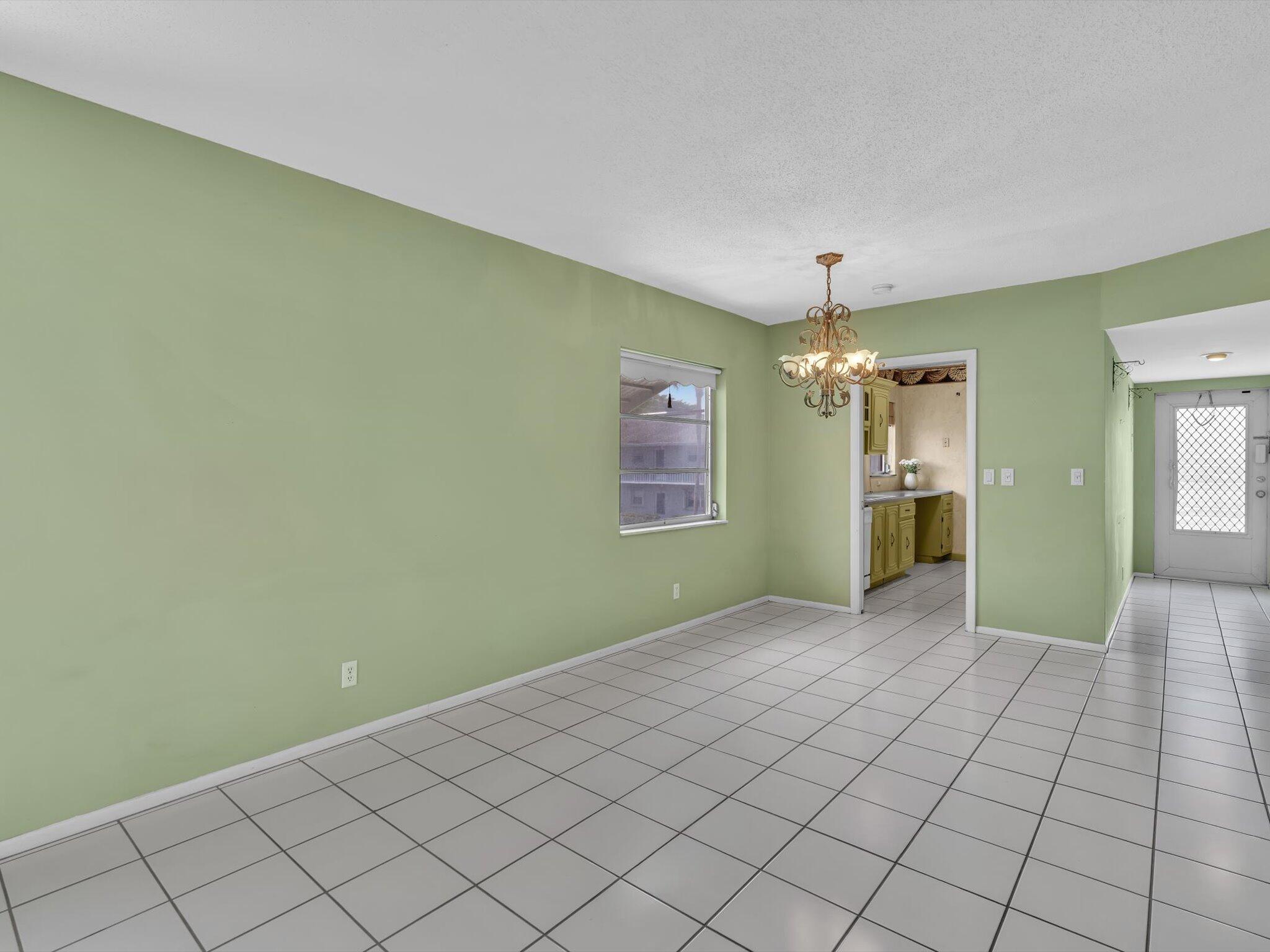2420 NW 22nd Avenue Apt 602