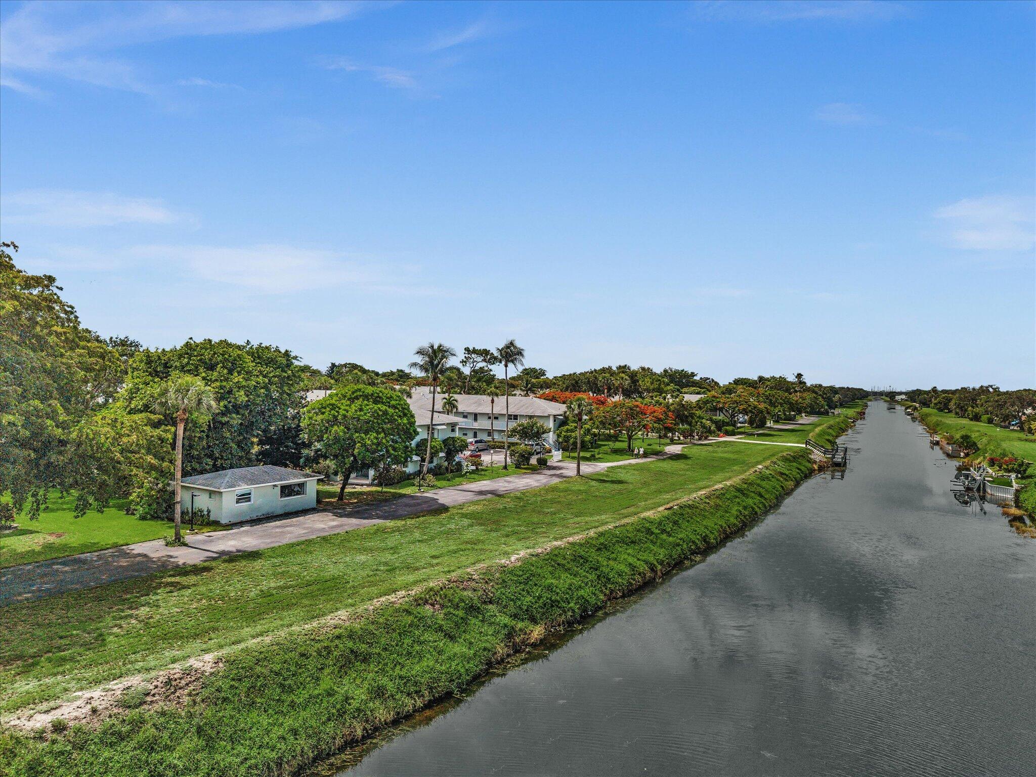 2420 NW 22nd Avenue Apt 602