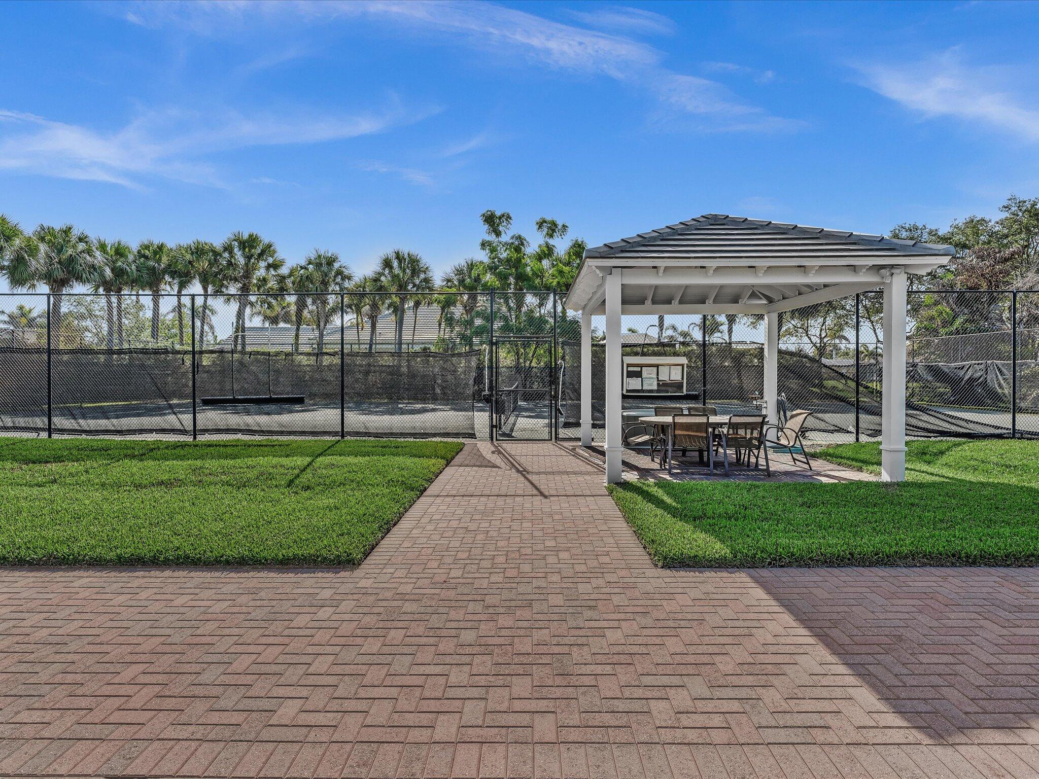 1286 RIVER REACH Drive