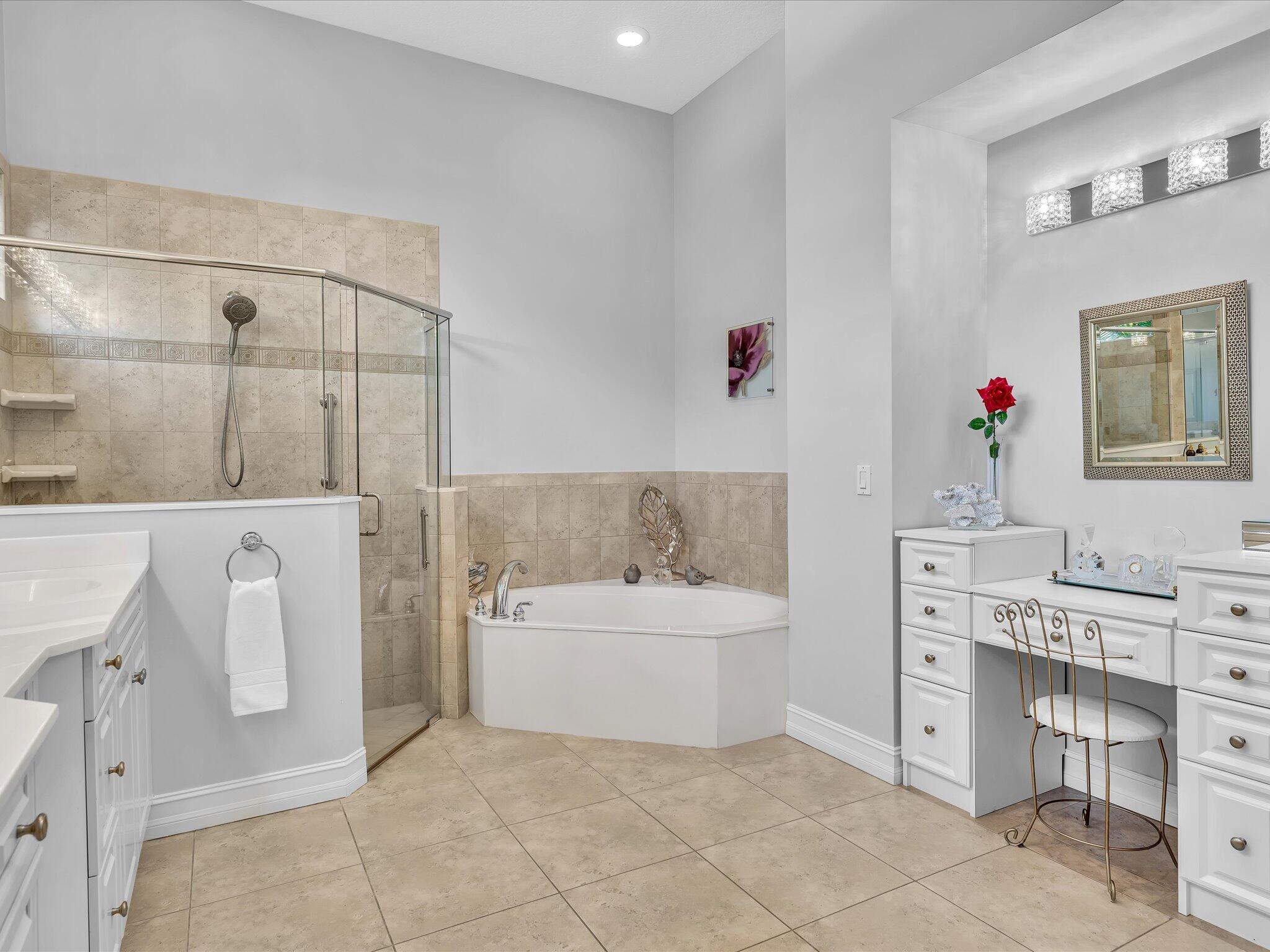 1286 RIVER REACH Drive
