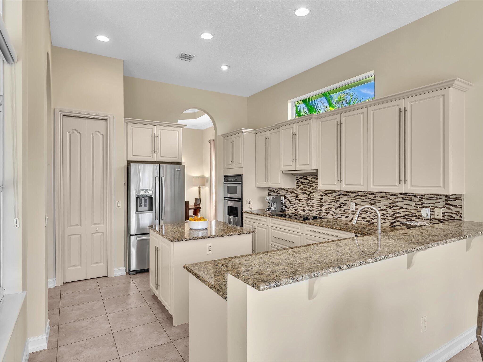 1286 RIVER REACH Drive