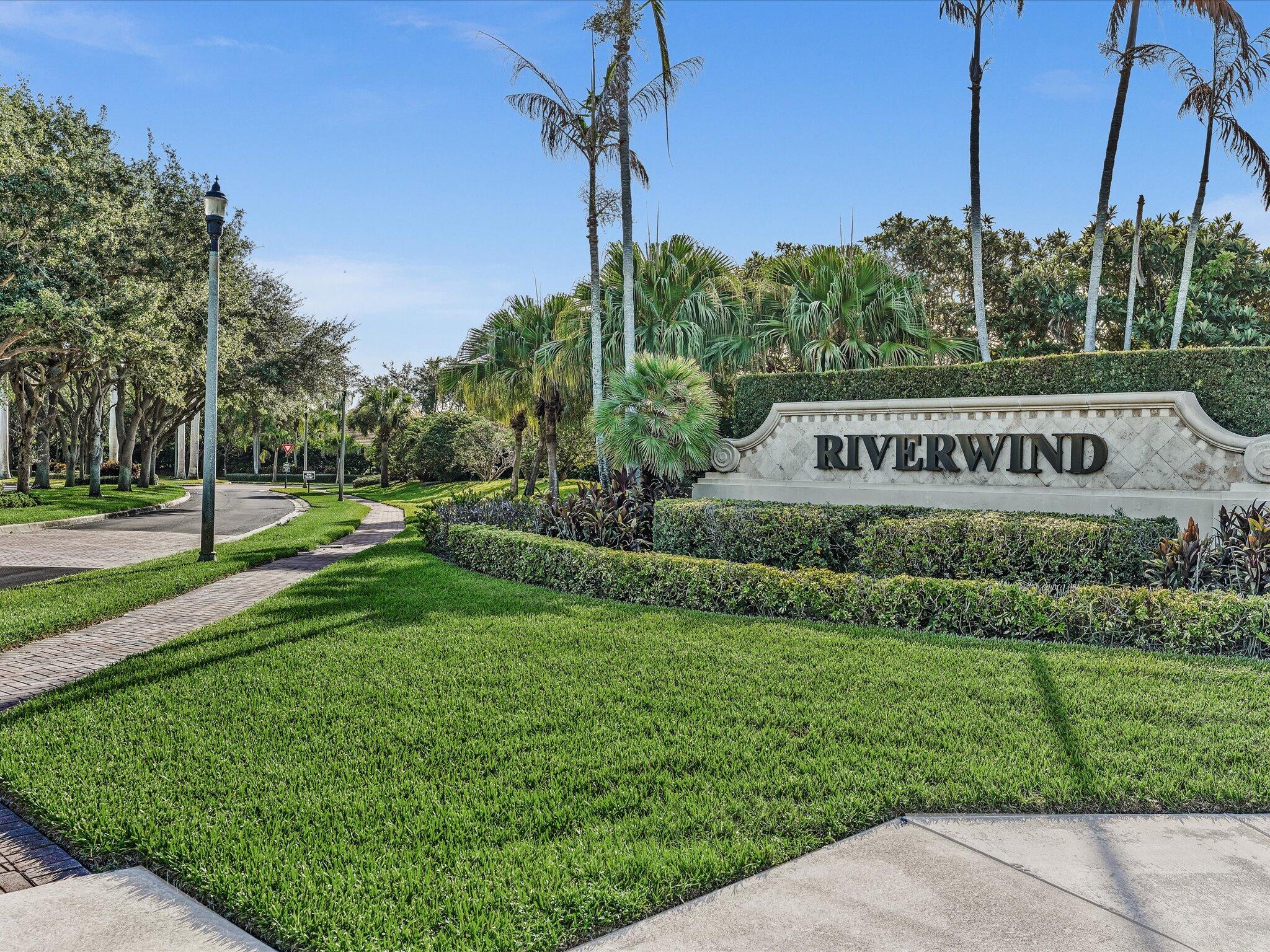 1286 RIVER REACH Drive