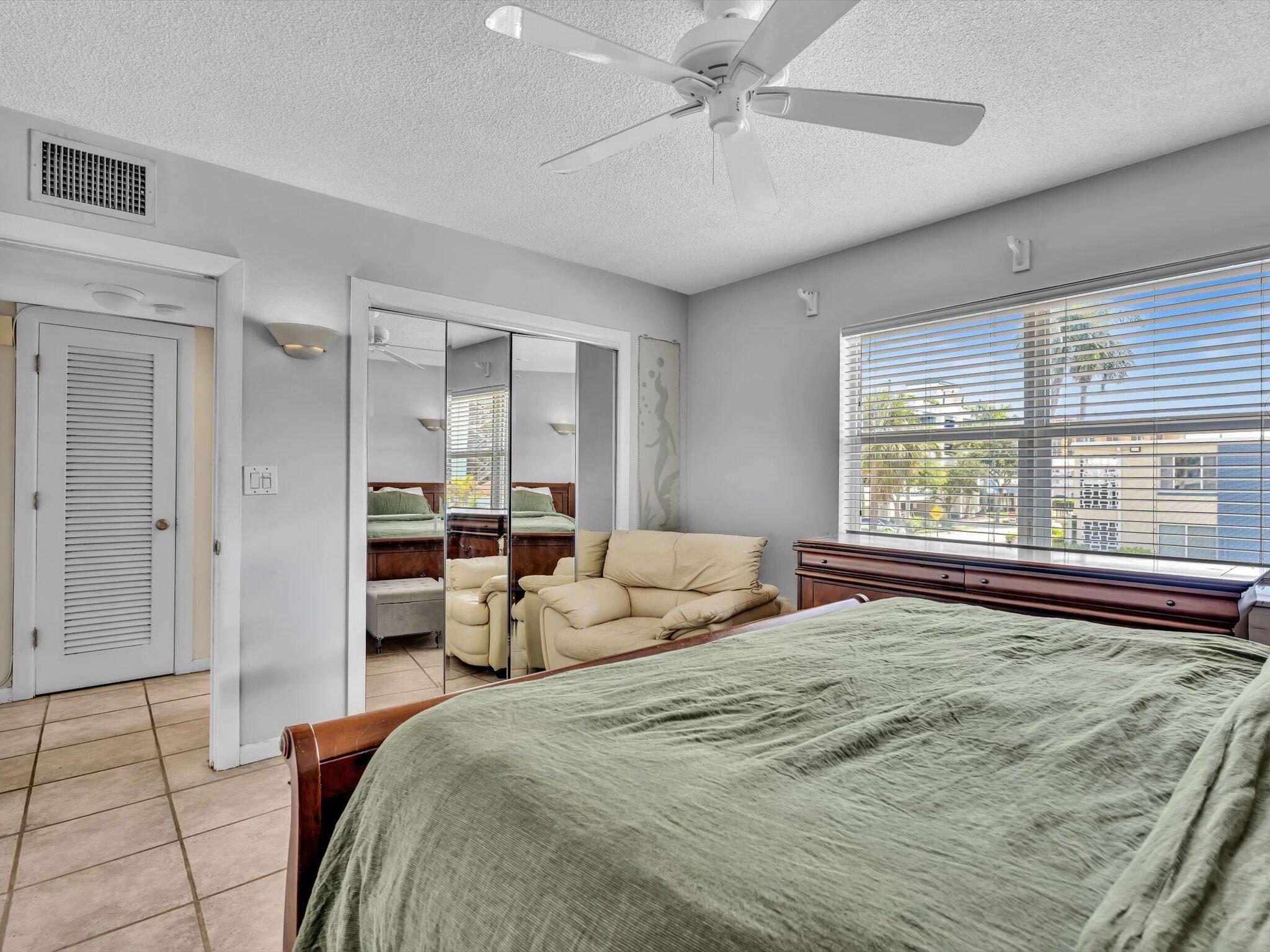 90 NE 19th Avenue