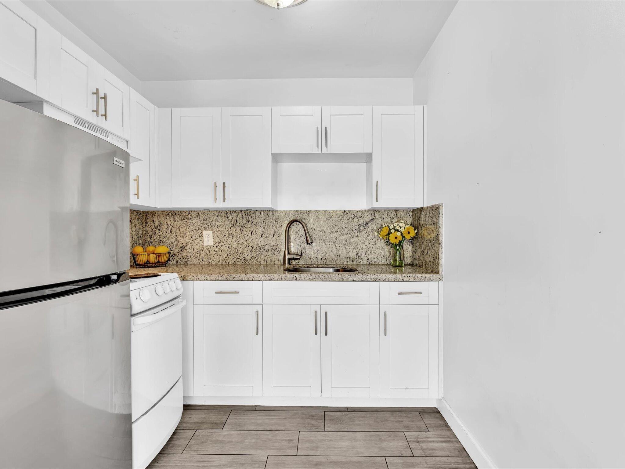 90 NE 19th Avenue 8