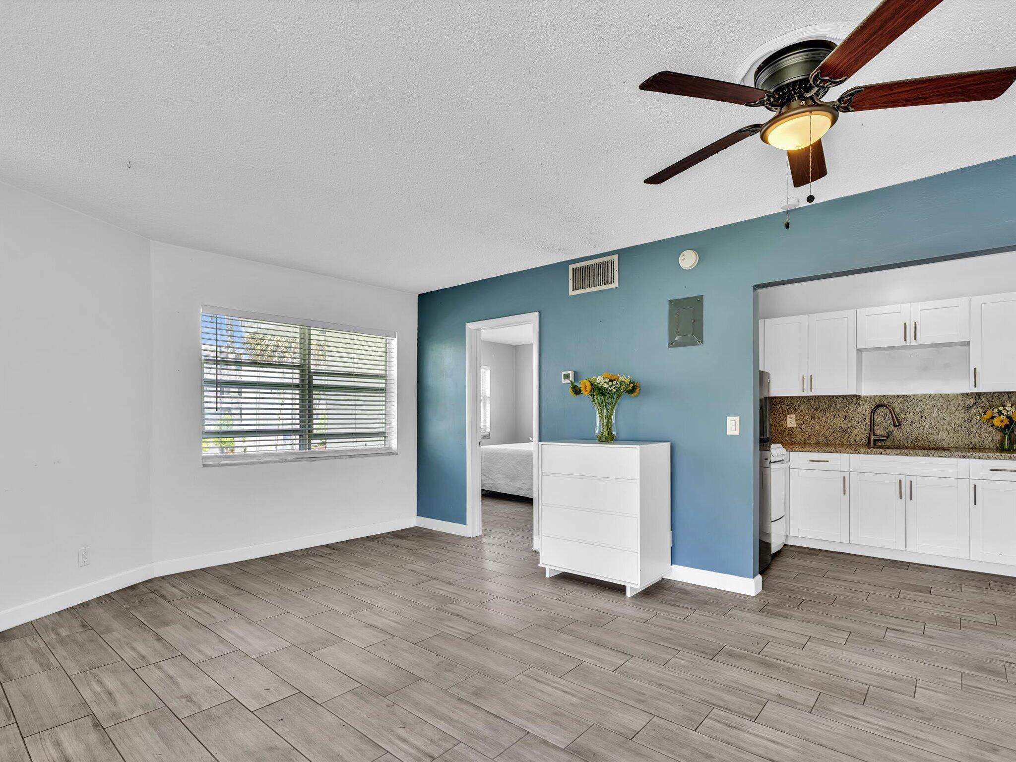 90 NE 19th Avenue 8