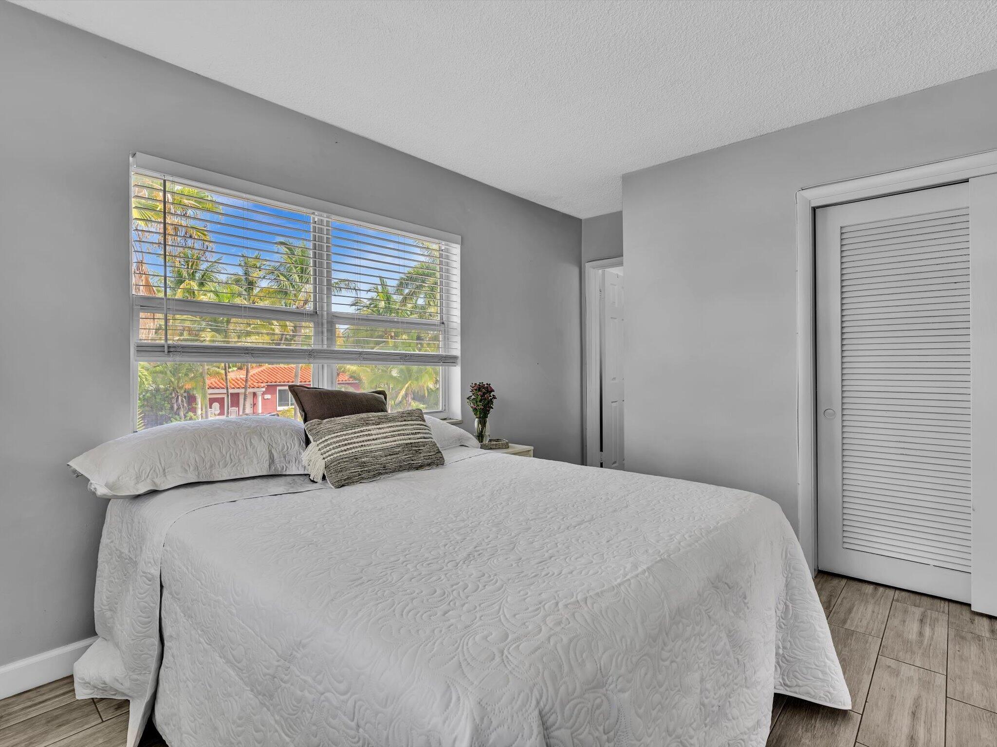 90 NE 19th Avenue 8