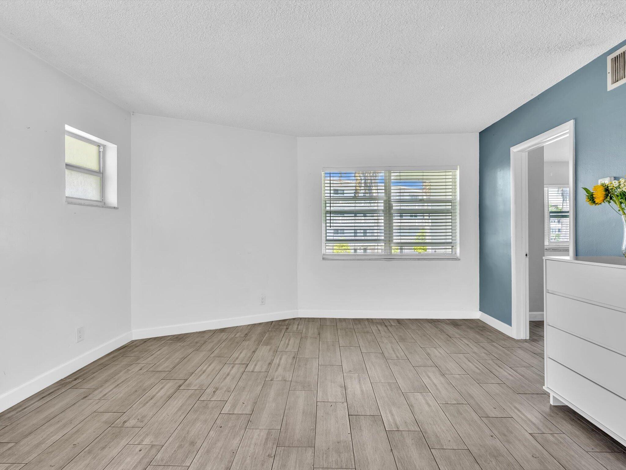 90 NE 19th Avenue 8