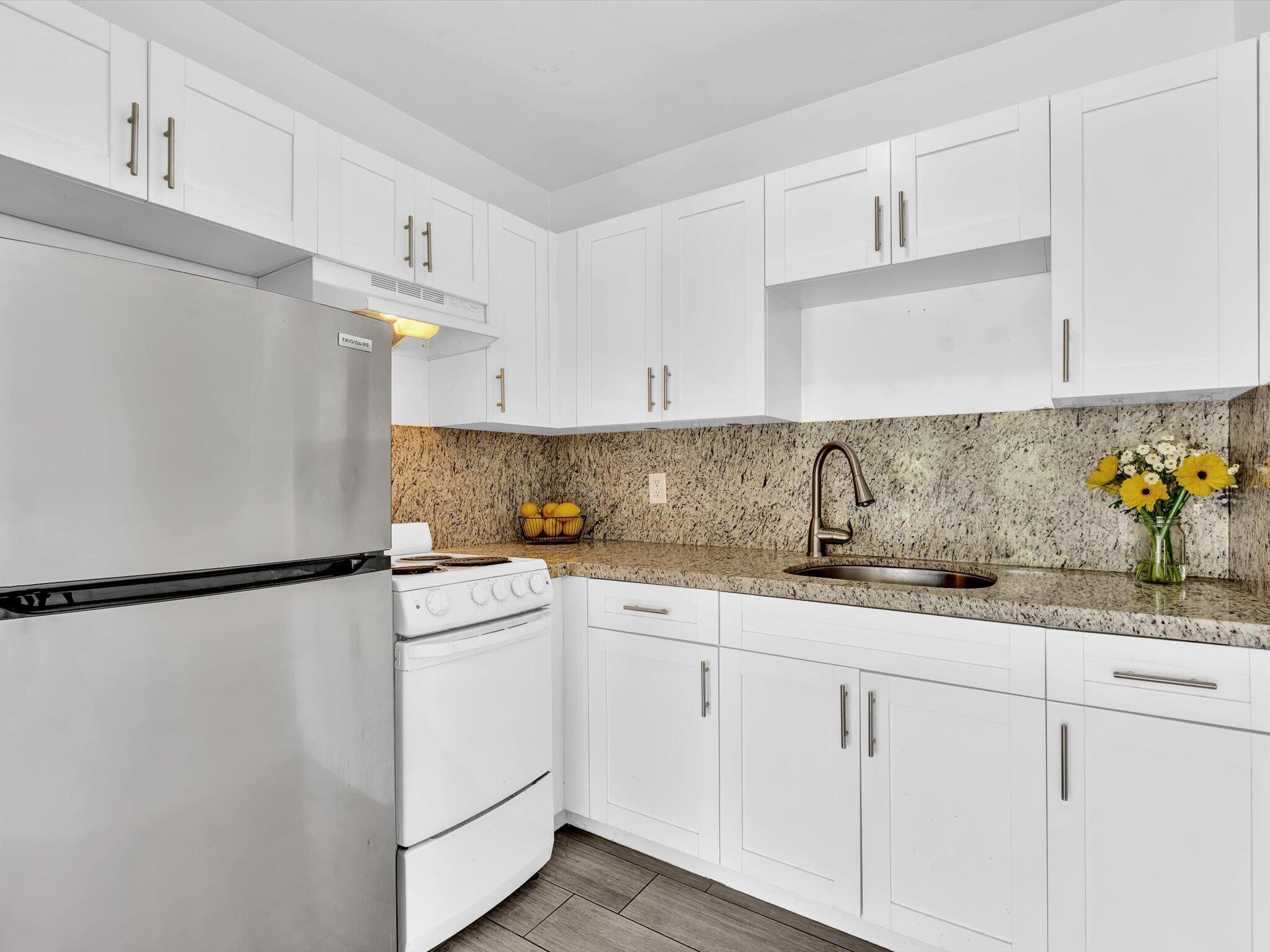 90 NE 19th Avenue 8