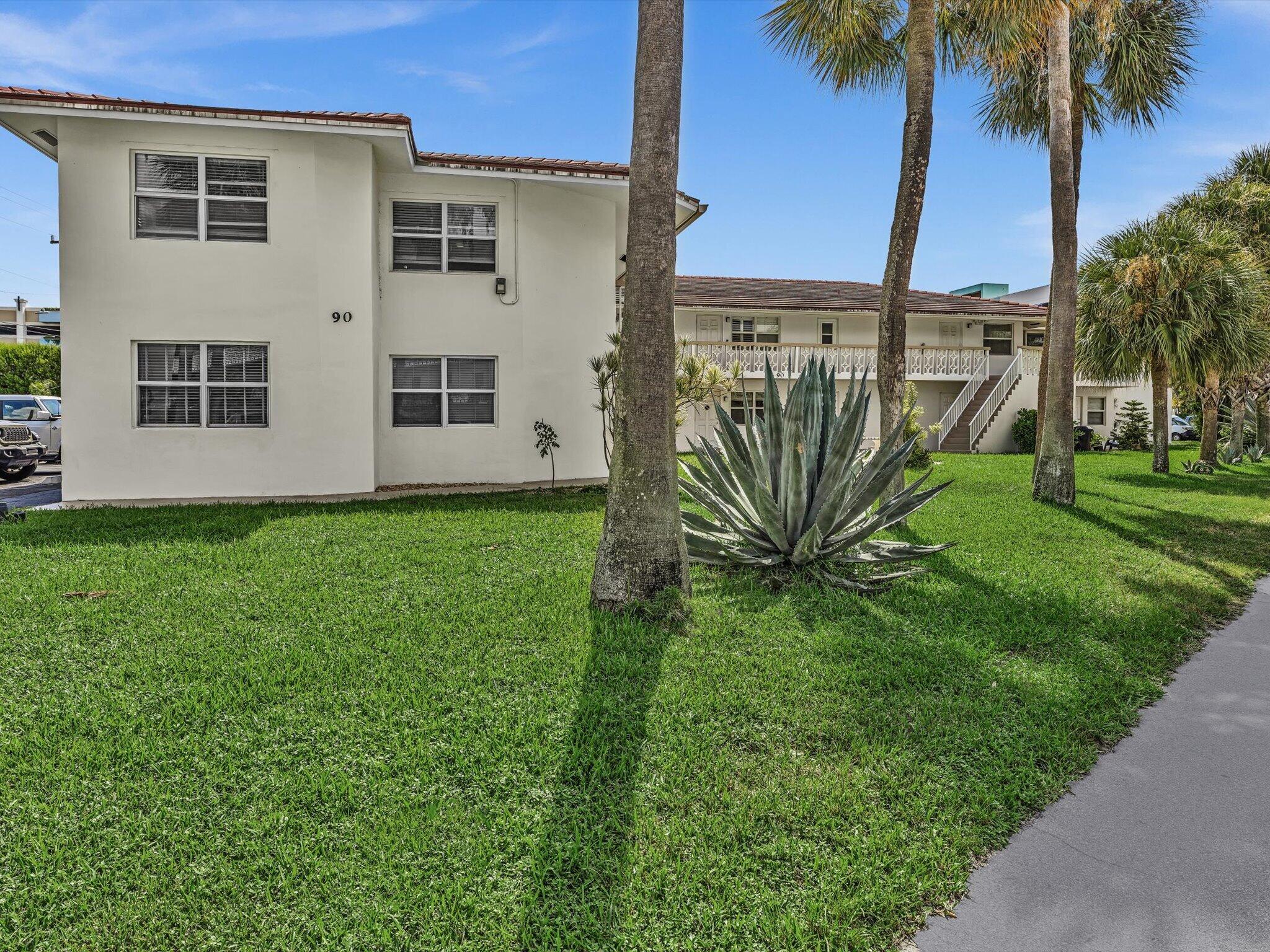 90 NE 19th Avenue 8