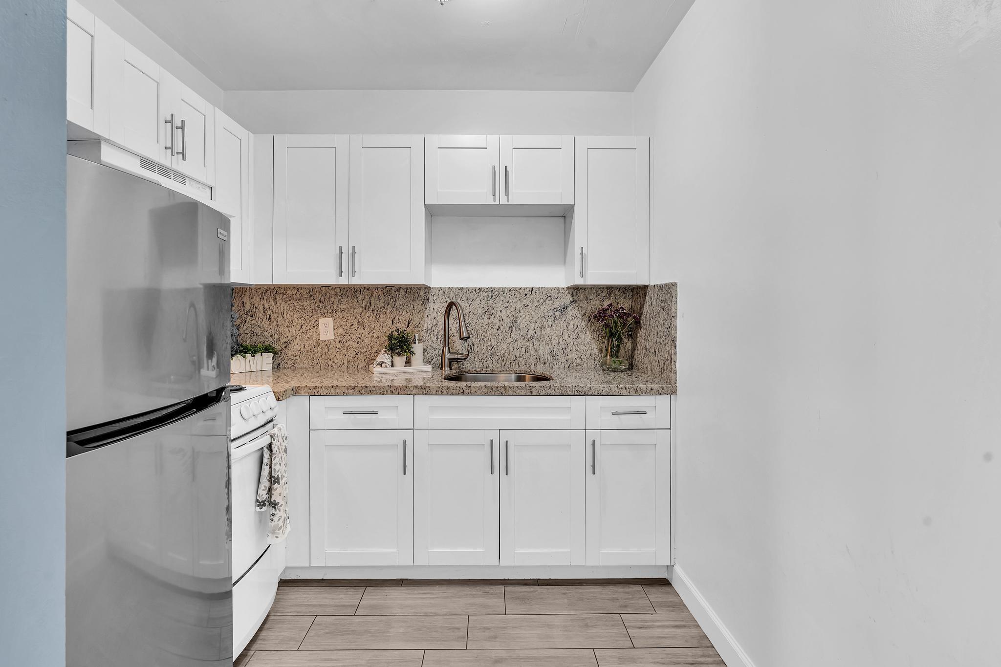 90 NE 19th Avenue 8