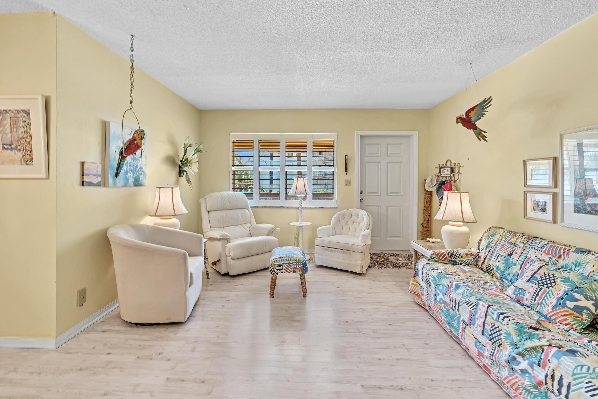 90 NE 19th Avenue 12