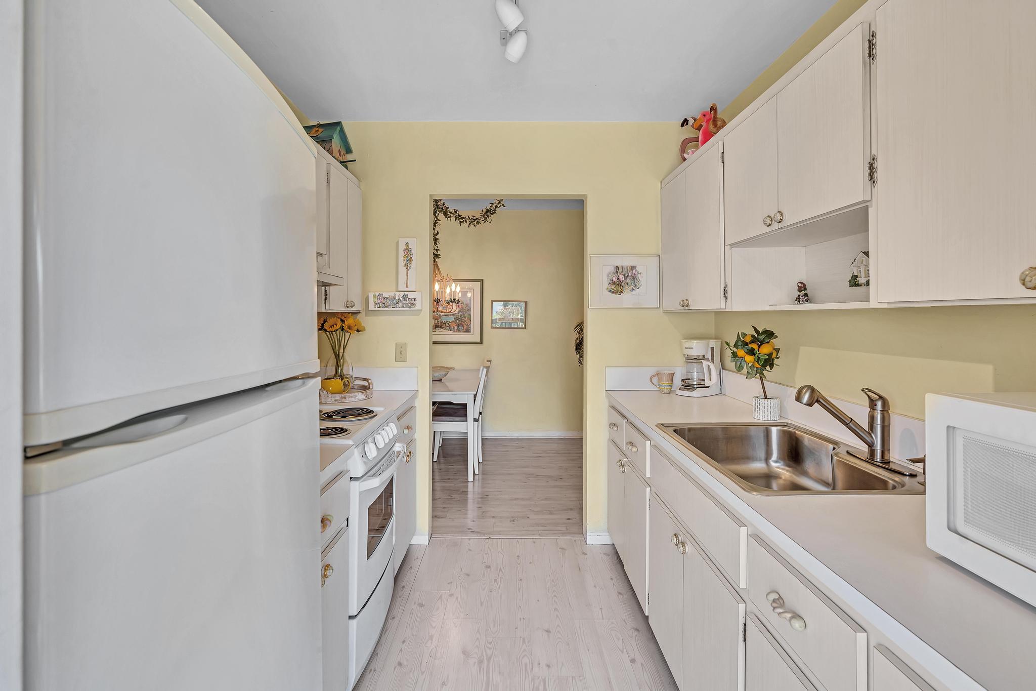 90 NE 19th Avenue 12