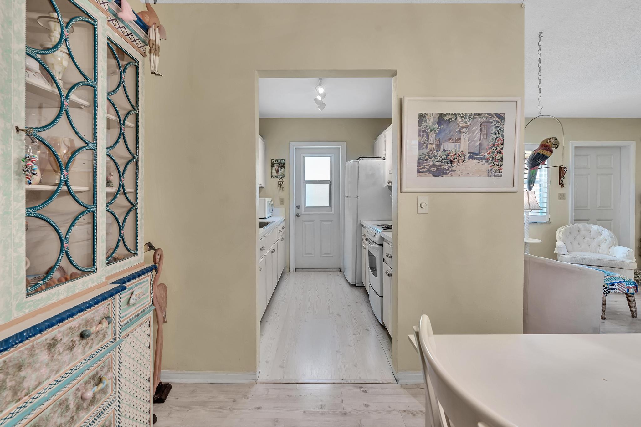 90 NE 19th Avenue 12