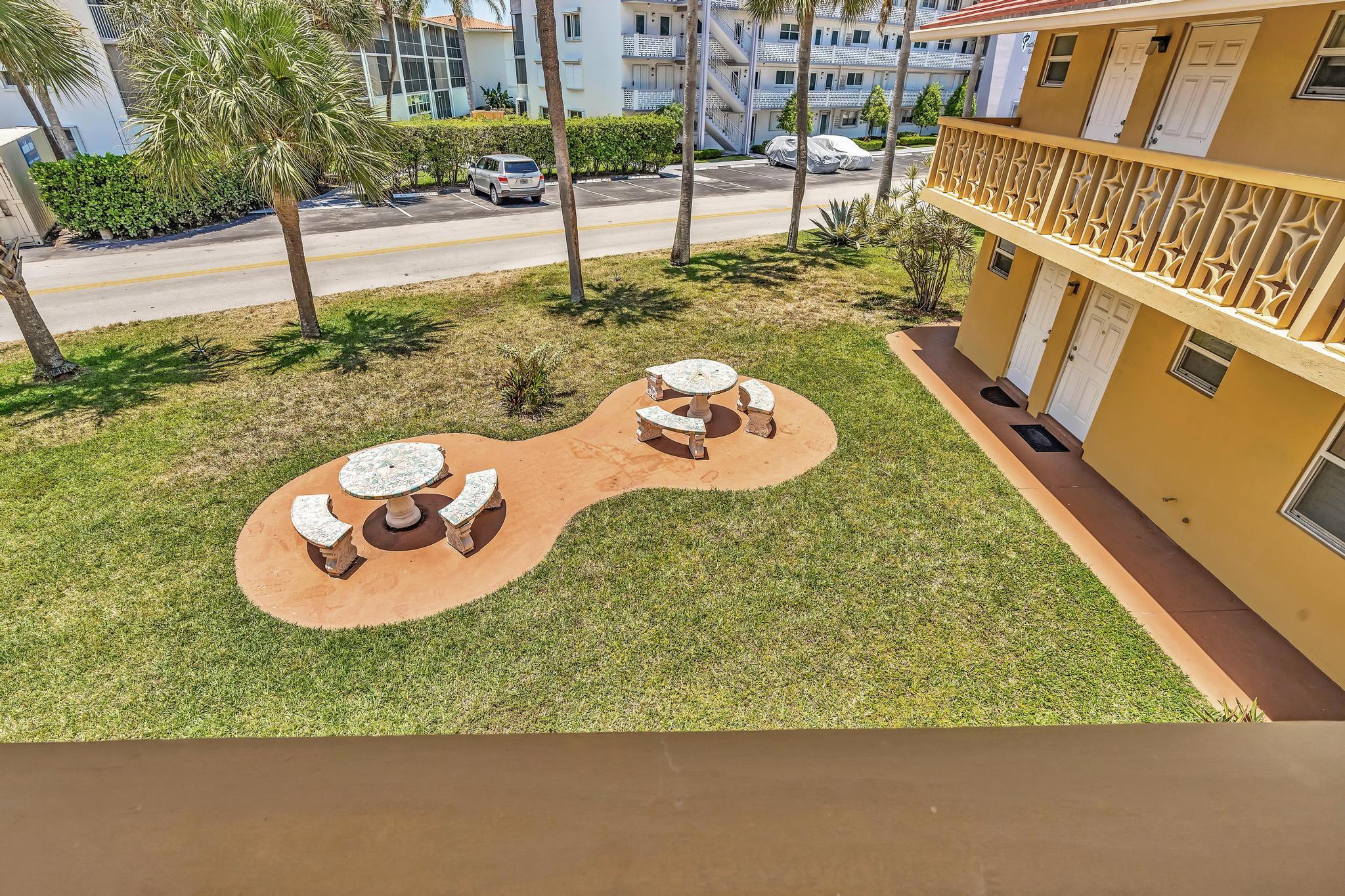 90 NE 19th Avenue 12