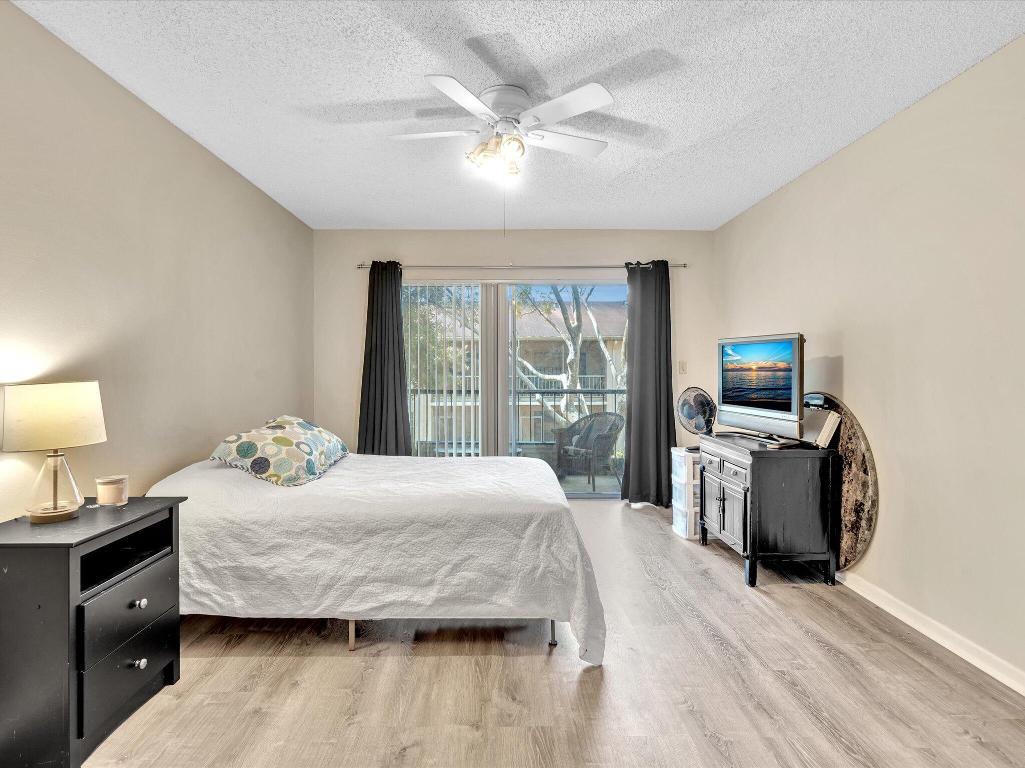 4156 NW 90th Avenue 204