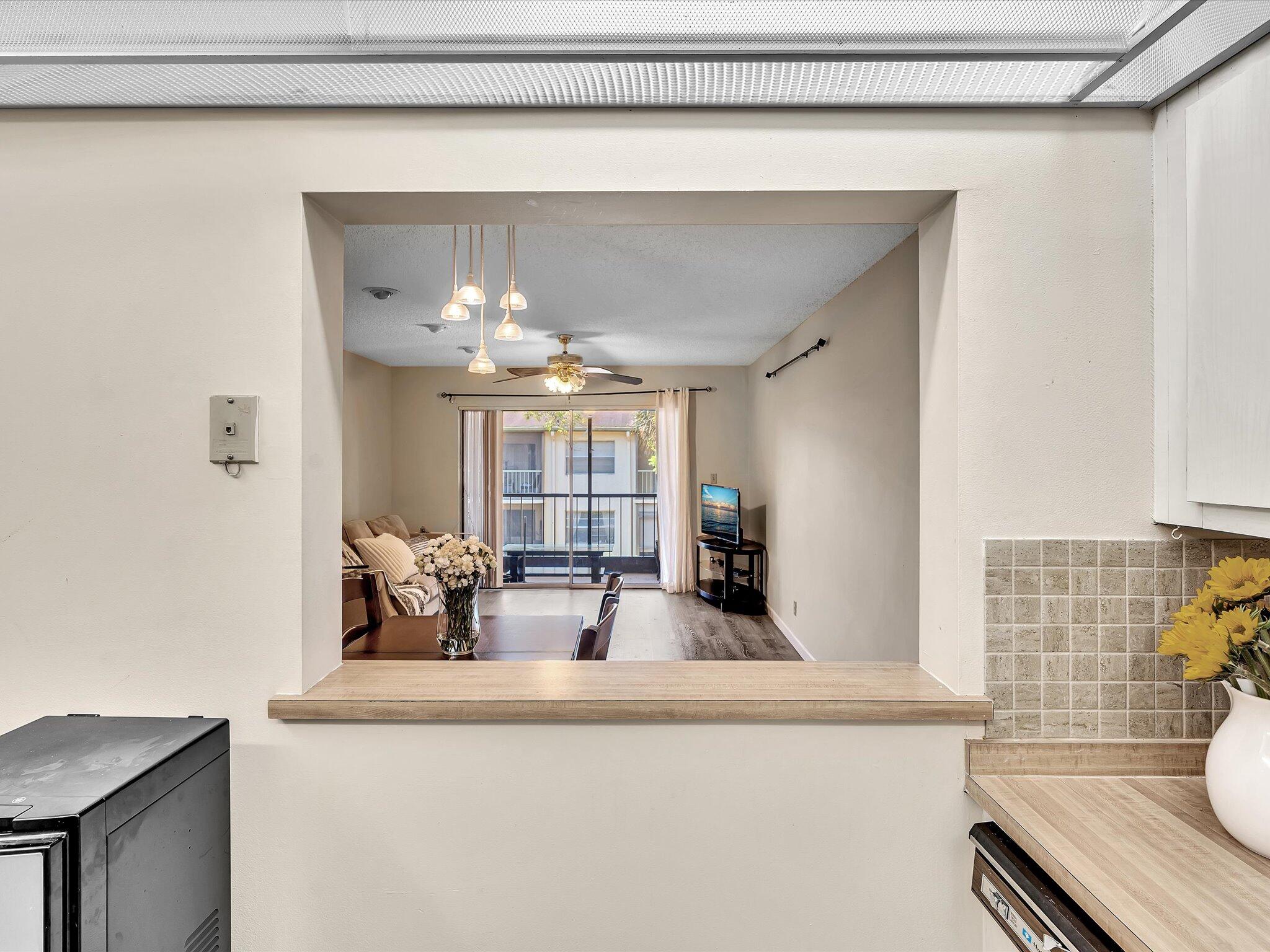 4156 NW 90th Avenue 204