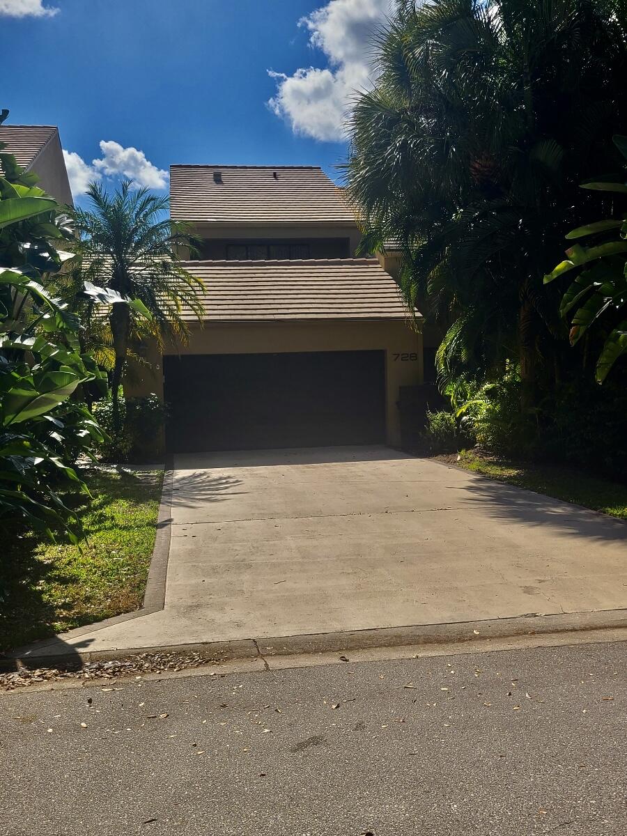 728 St Albans Dr Drive
