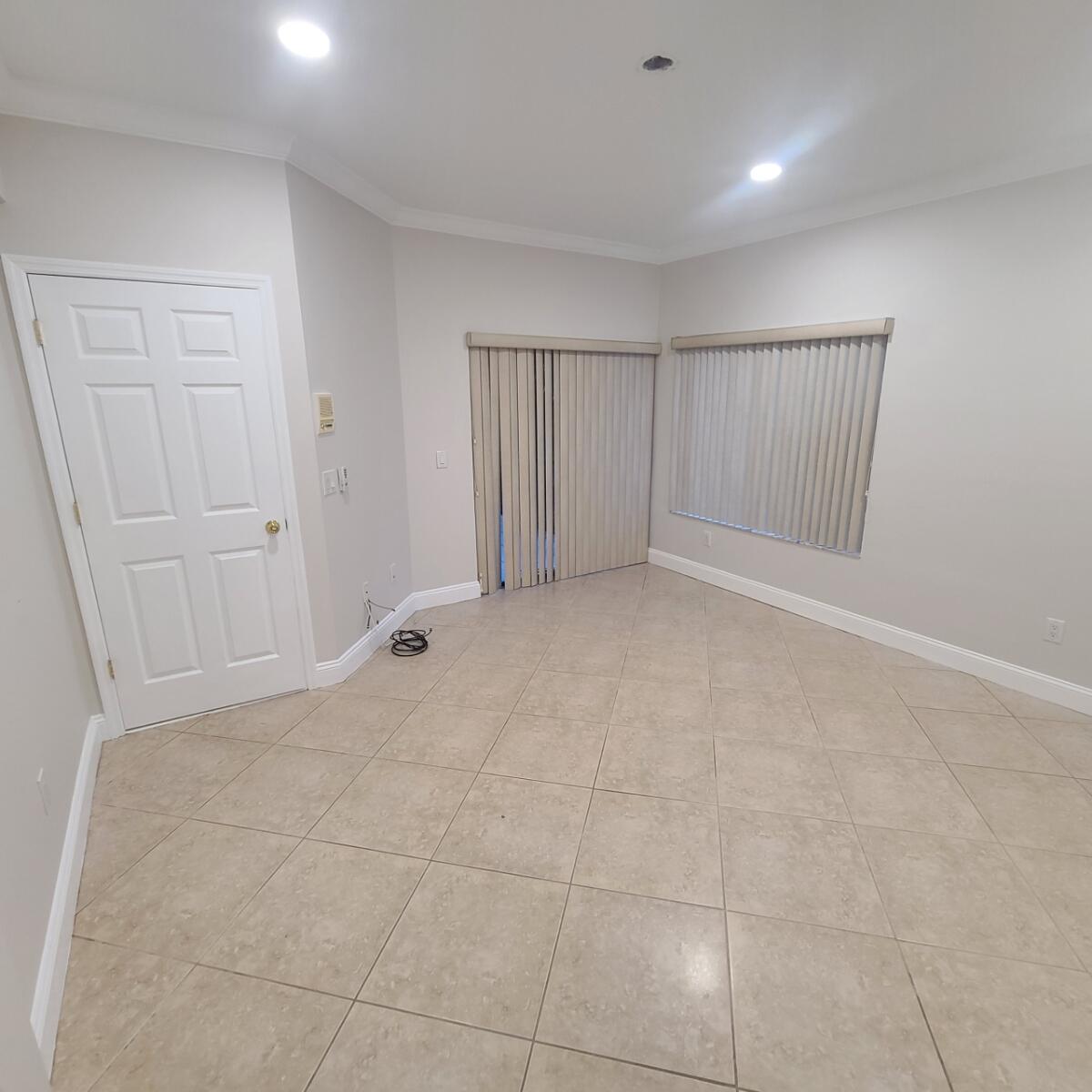 728 St Albans Dr Drive