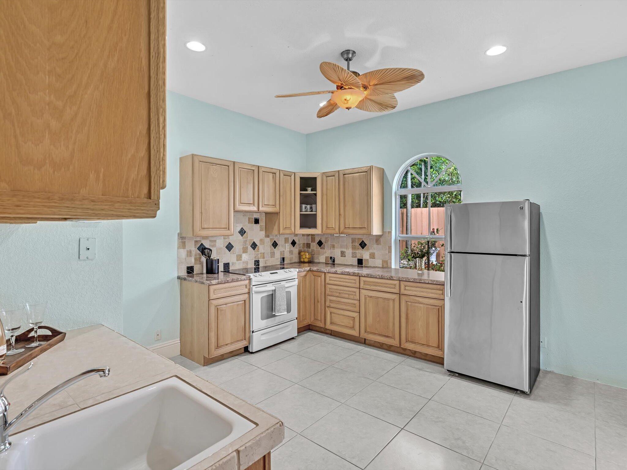 1107 Periwinkle Lane
