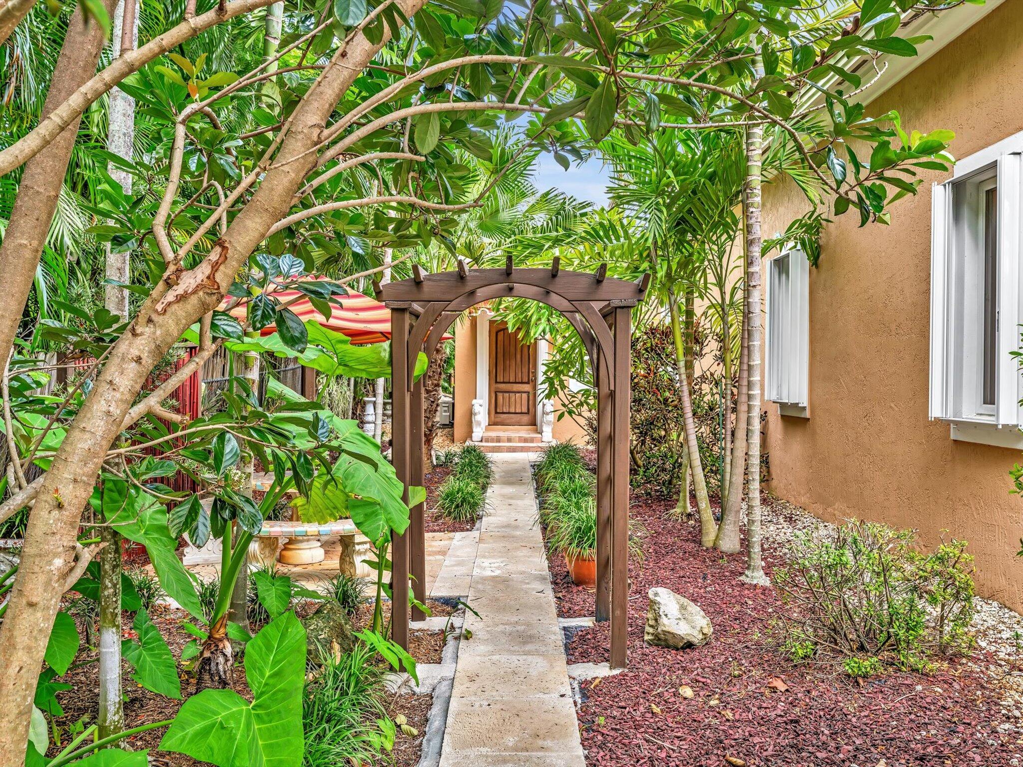 1107 Periwinkle Lane