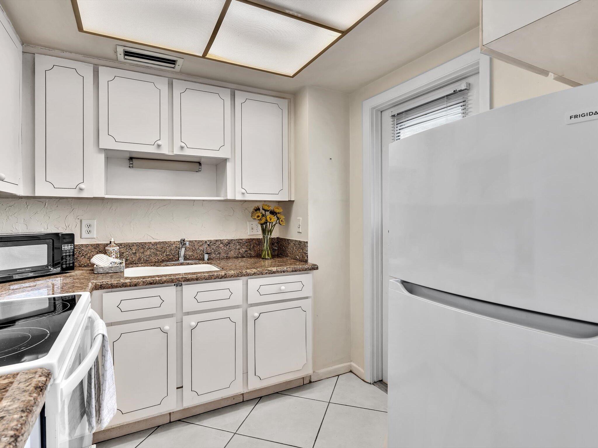 300 NE 20th Street 6040