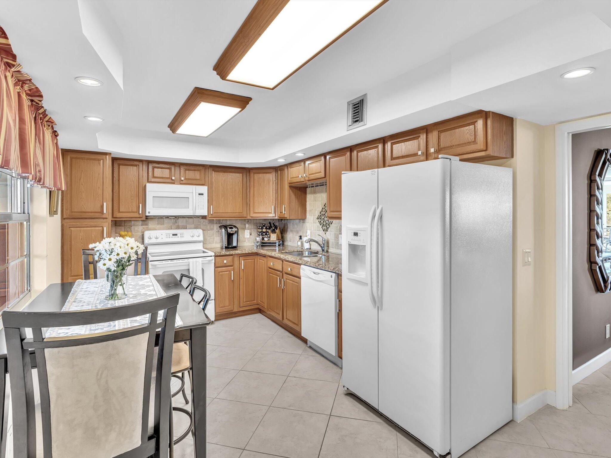 3510 Oaks Way 409
