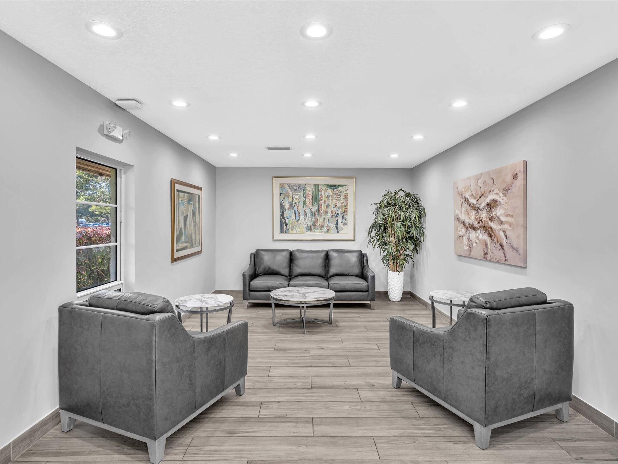 3510 Oaks Way 409