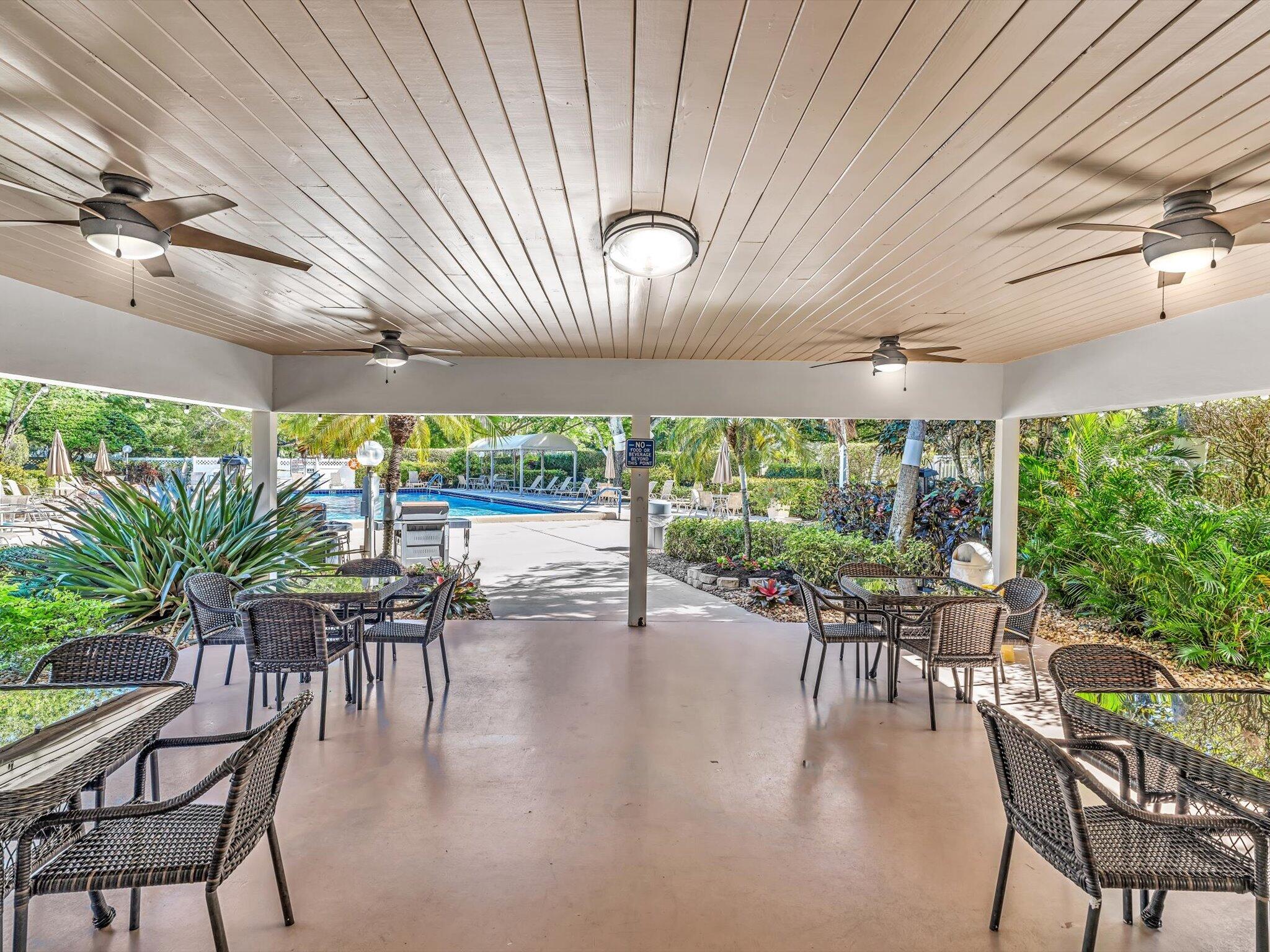 3510 Oaks Way 409