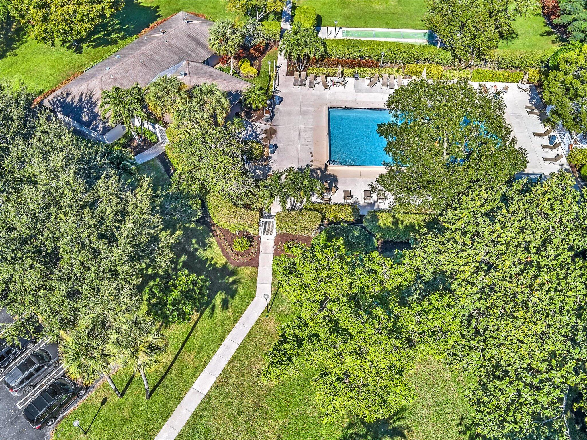 3510 Oaks Way 409