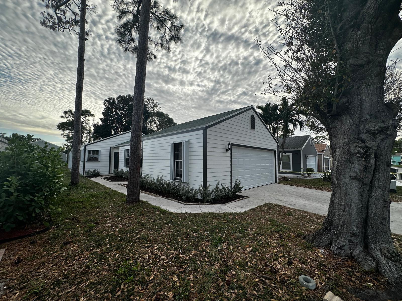 5740 Rambler Rose Way